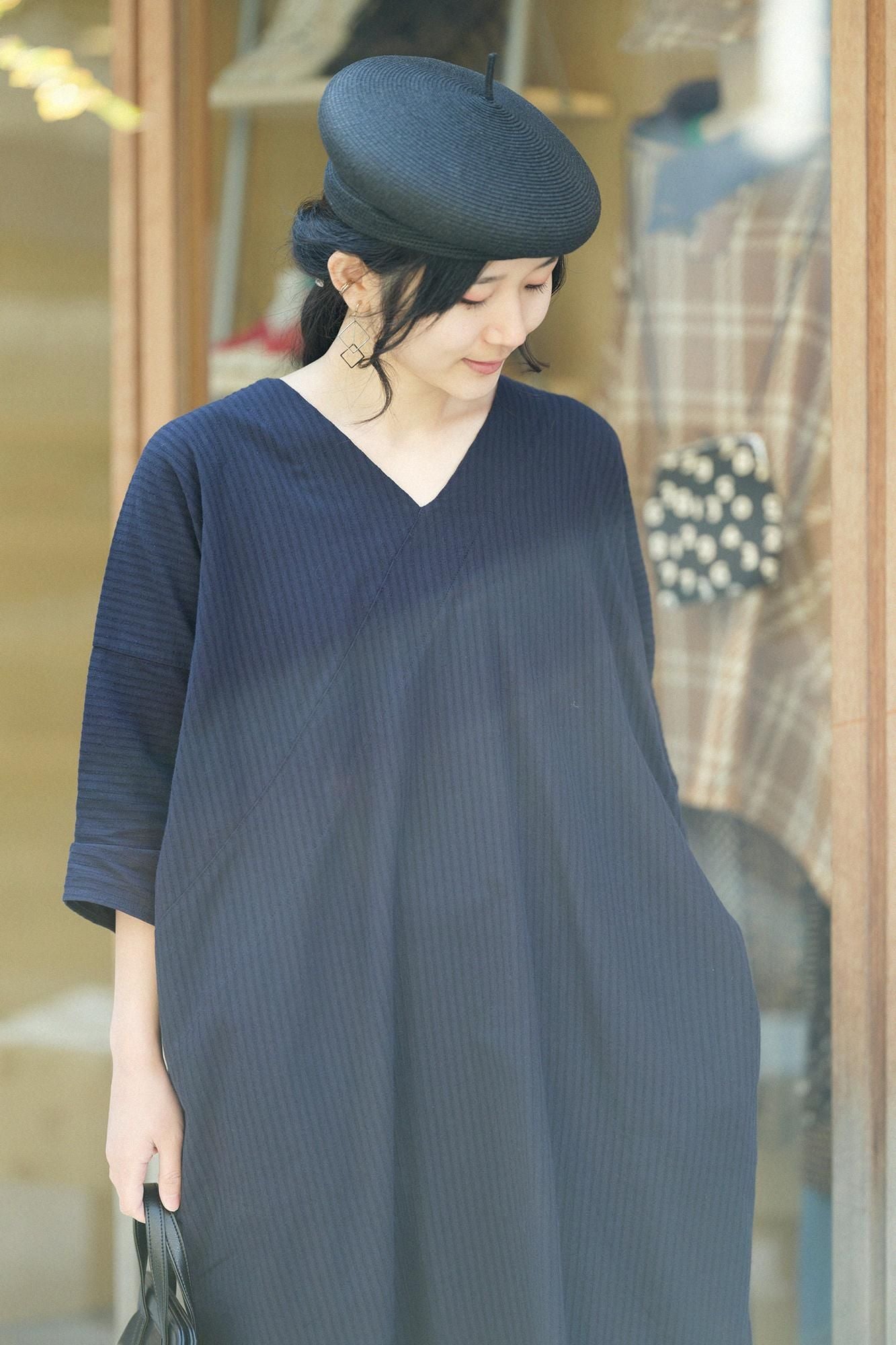 高島縮棉40/20 空羽 V領長方形洋裝 七分袖/藍黑色