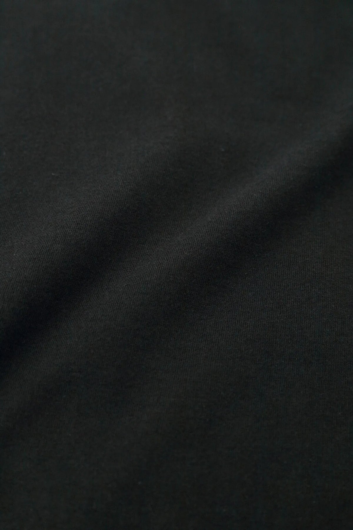 【Scheduled to ship around Mar 3】V neck shirt/Black