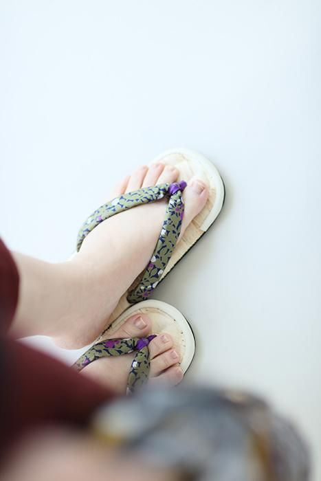 草履涼鞋 茶竹/野薔薇