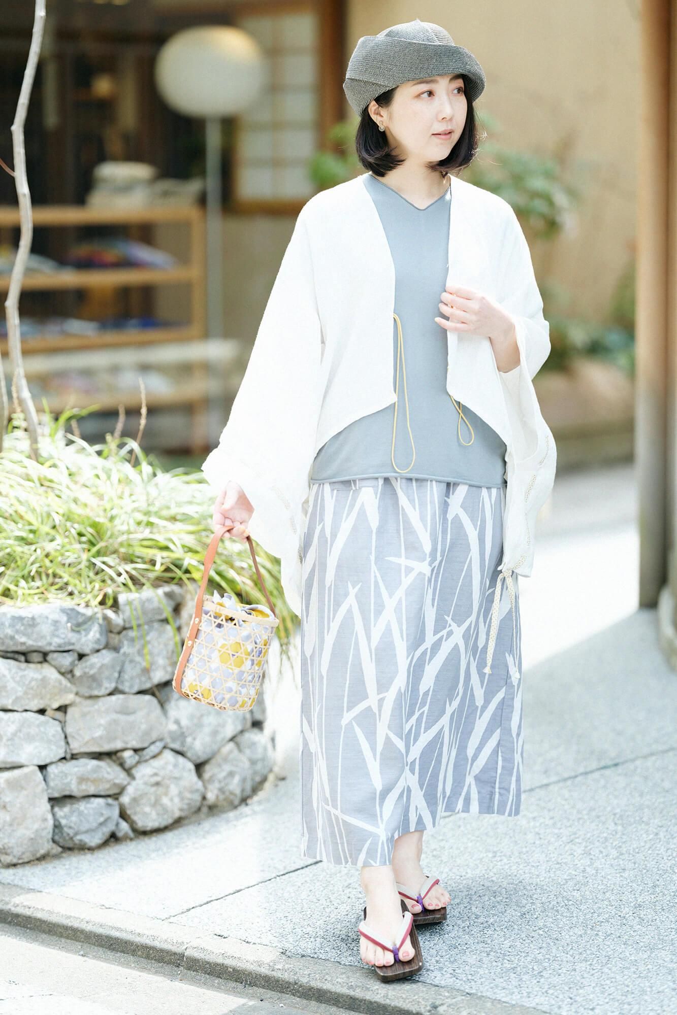 短袖上衣/灰綠色