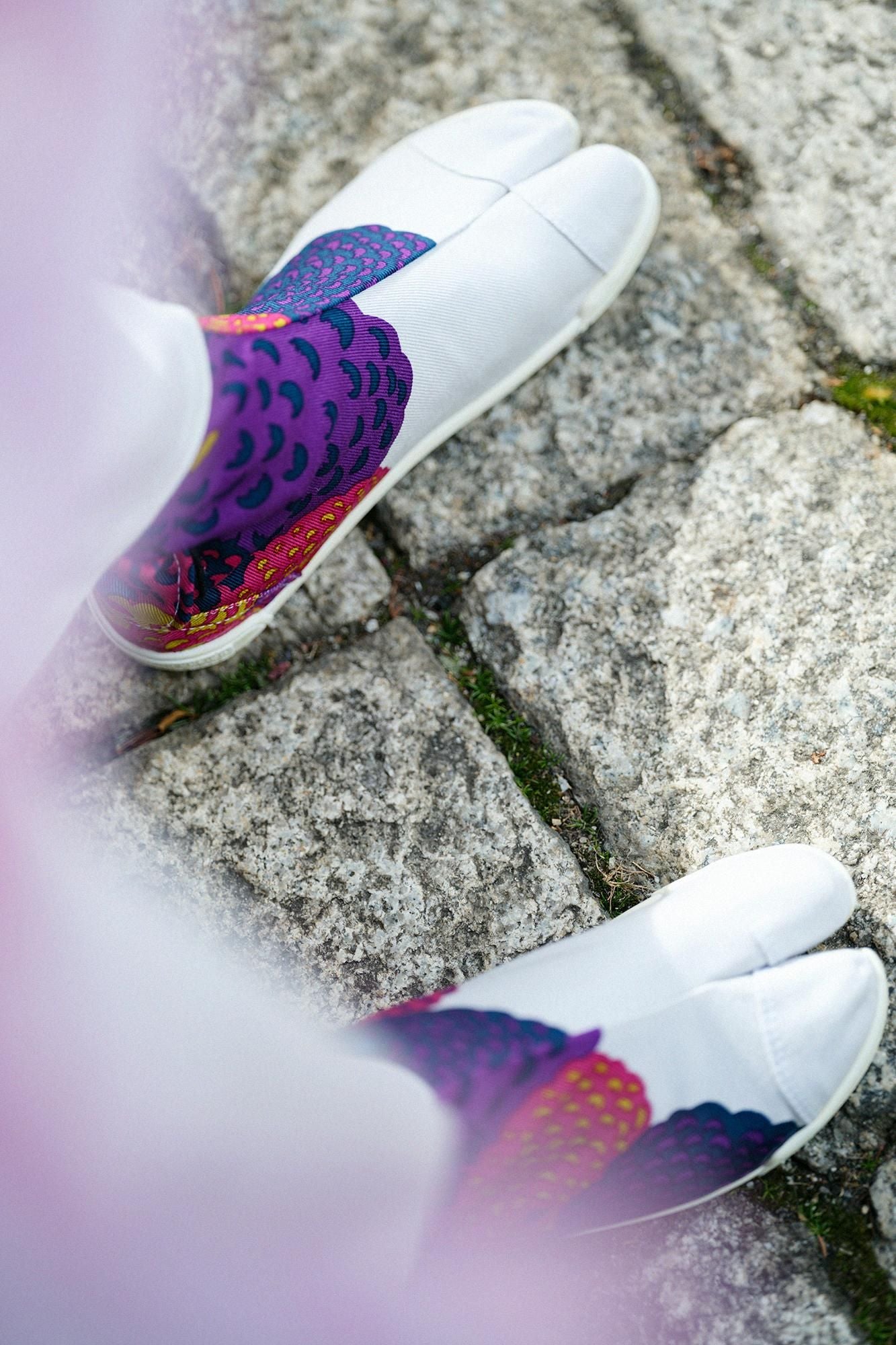 5 tabi tabi with crotch/ponpon dahlia