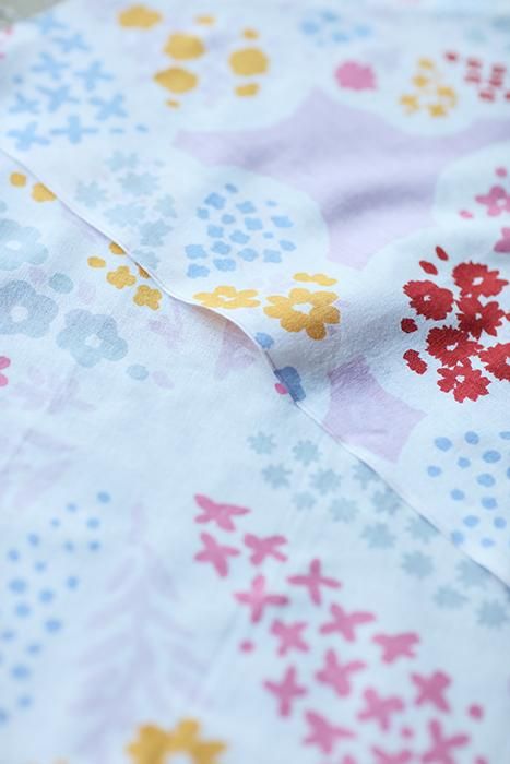 ISE Cotton Textile Tenugui / Chrysanthemum Pattern, Pink (Kikuhanamon, Momoiro)