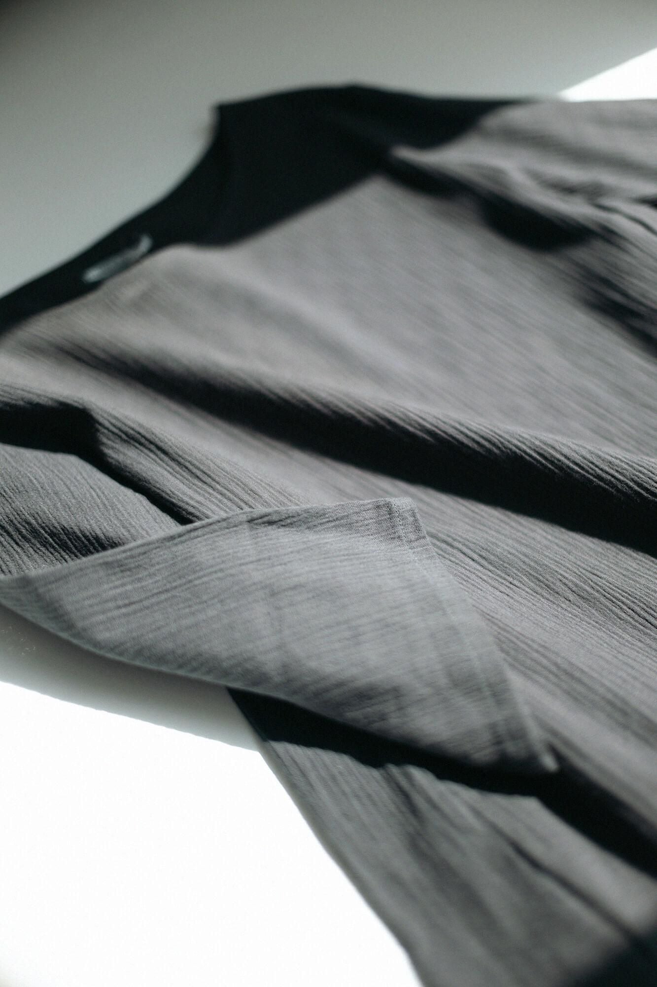 Chizimi Cotton 20/20 Elbow Length Sleeve Tunic / Dark Lead Color