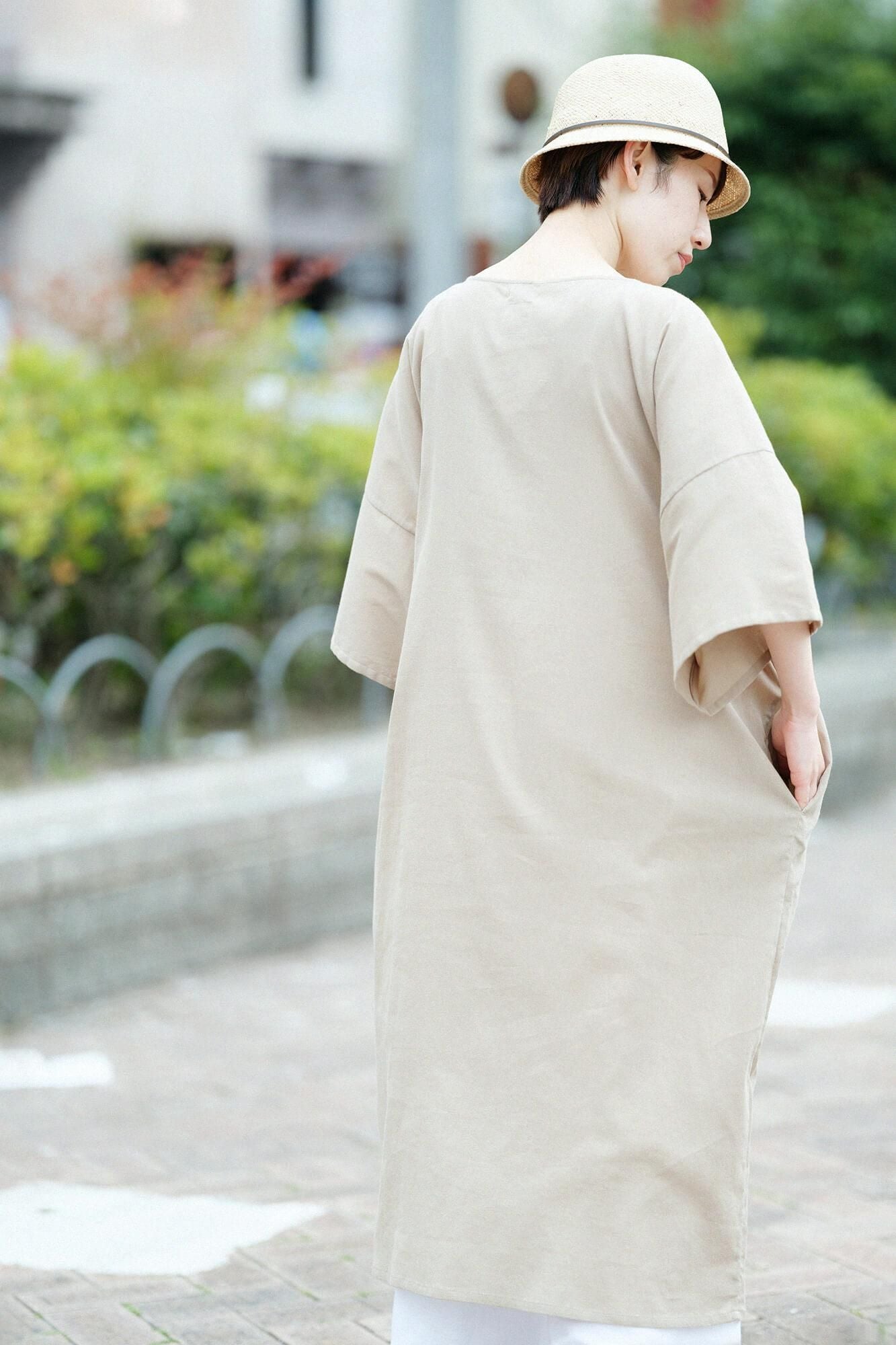 타카시마치지미 40/40 히라소데 보트넥 원피스/베이지(Shirotsurubami)