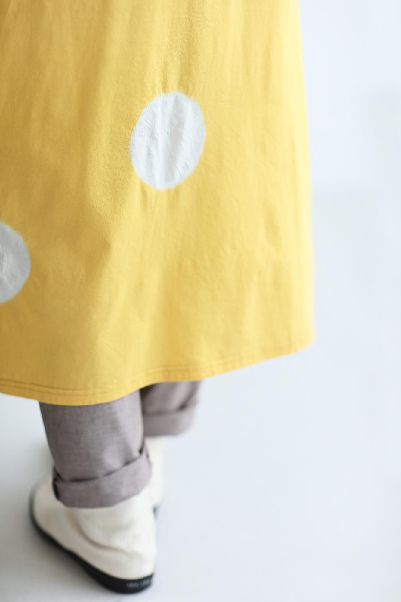 田端紮染 高領圓弧袖長方形洋裝/大圓點 淡黃色×乳白色