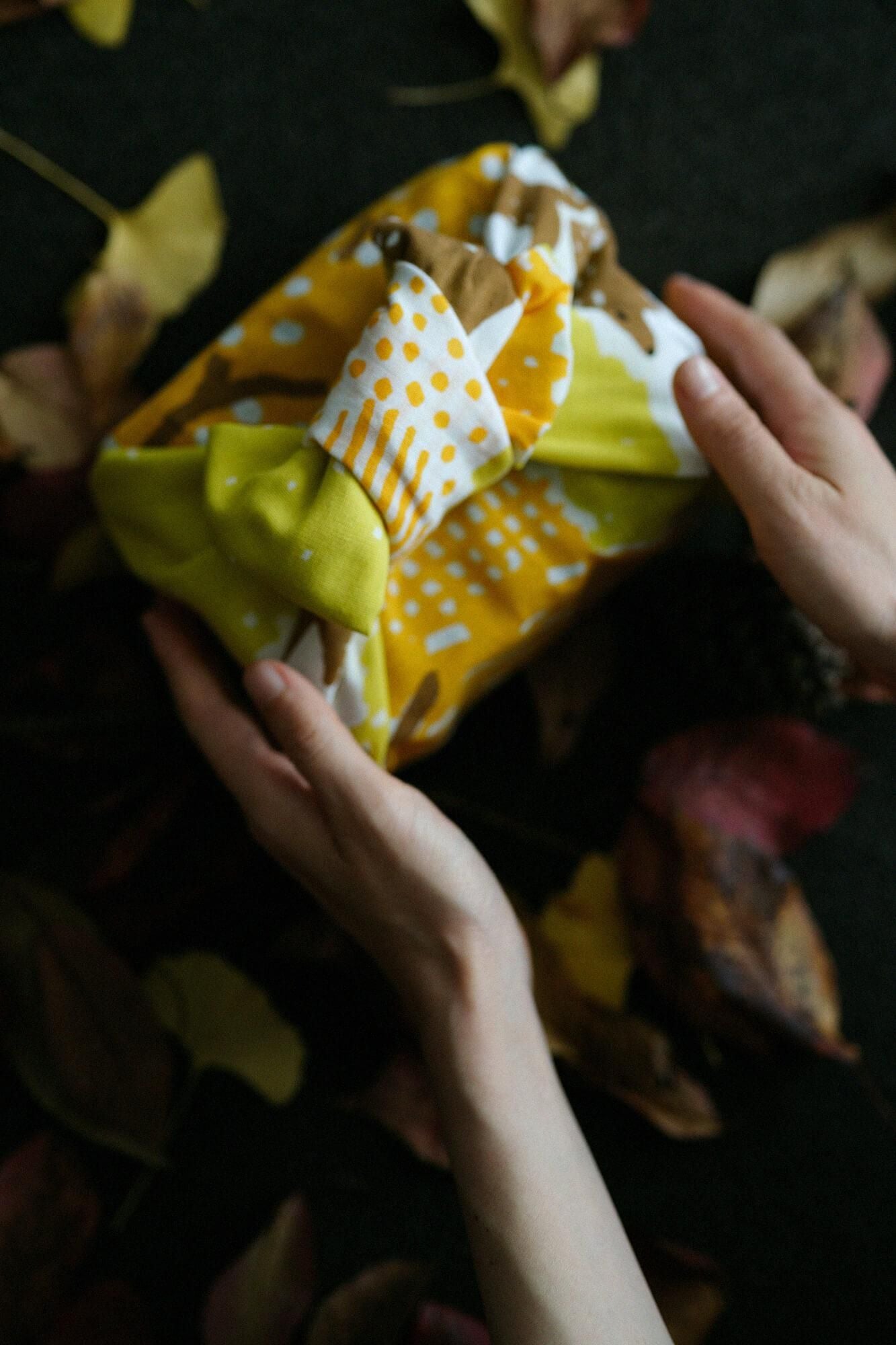 Isemomen Cotton Textile Handkerchief / Deer