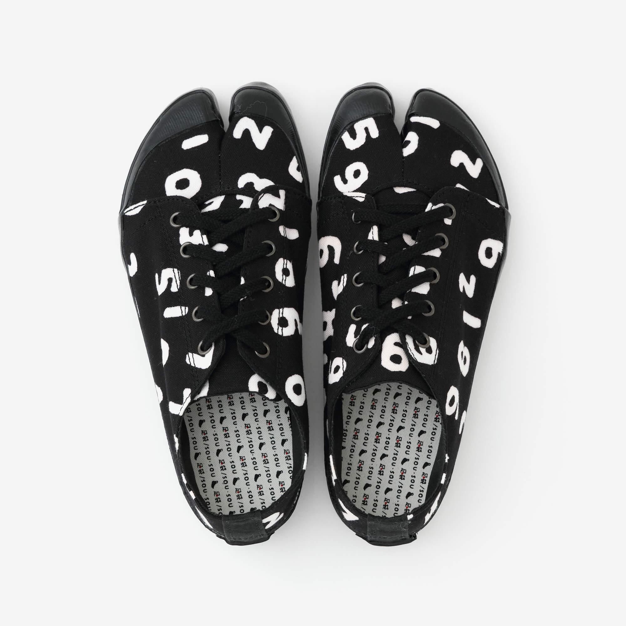 Split Toe Tabi Sneaker/SO-SU-UKon Black