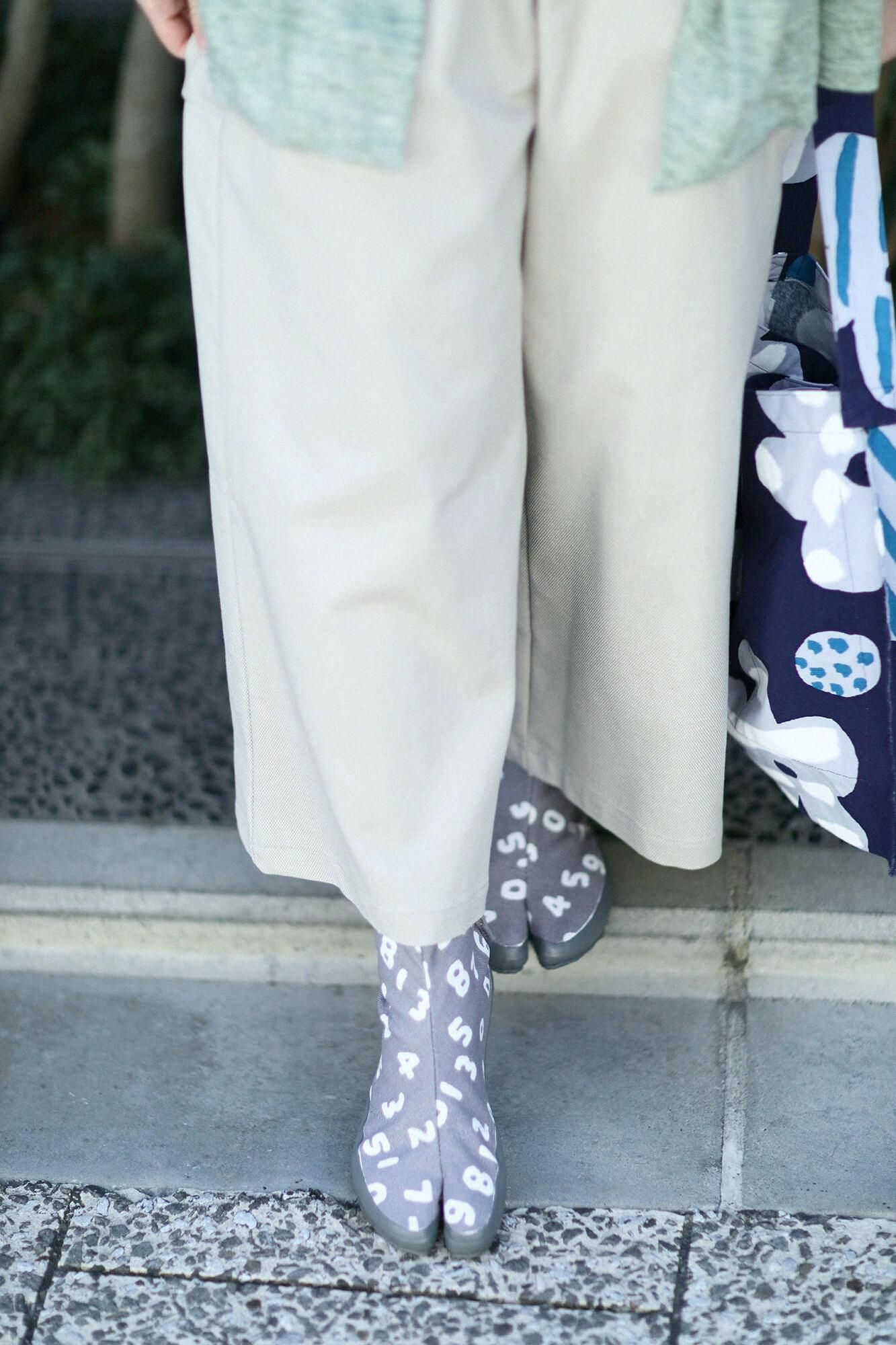 하리츠케 지카타비/SO-SU-U콘 연한 회색