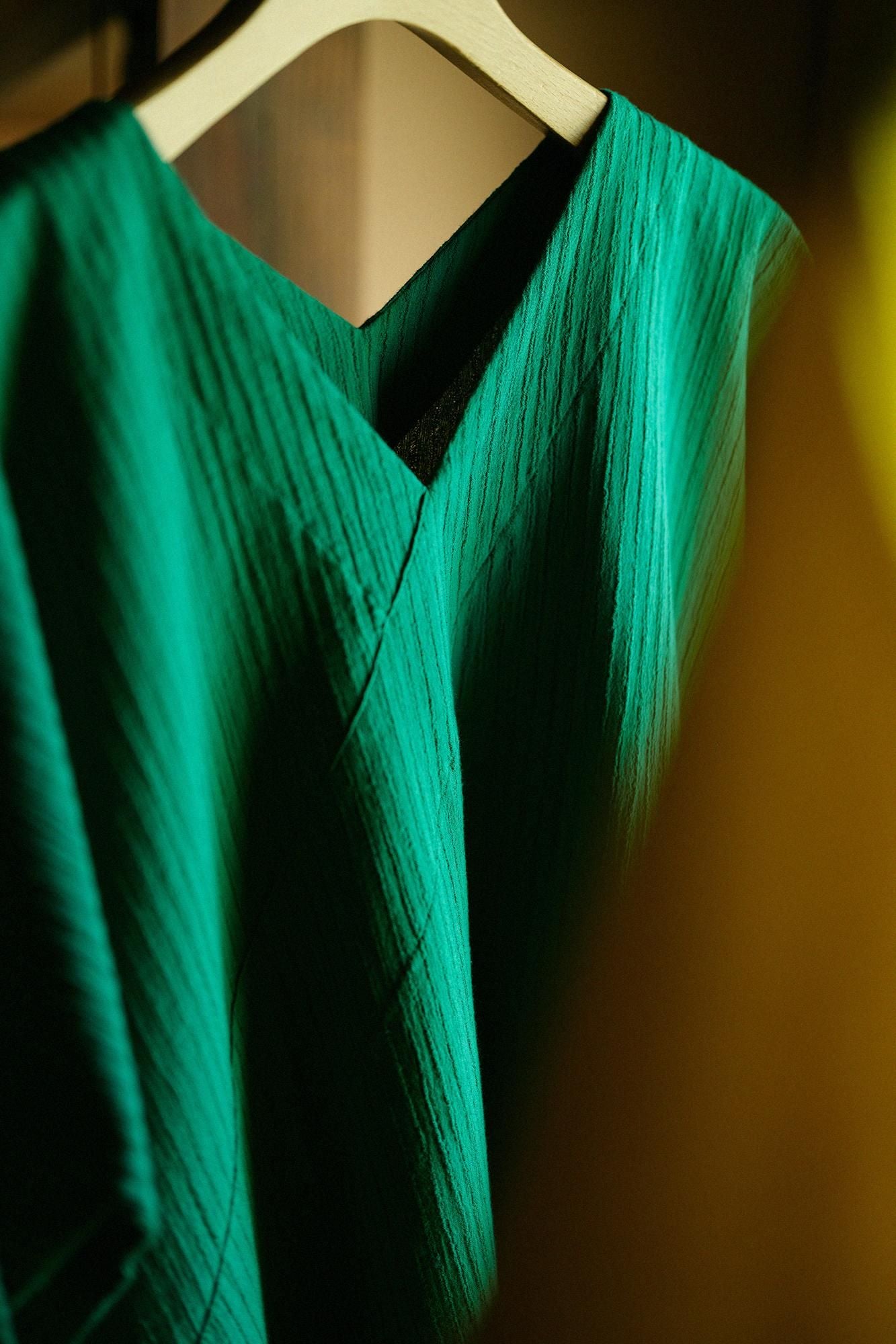 高島縮棉40/20 空羽 V領長方形洋裝 七分袖/常磐綠