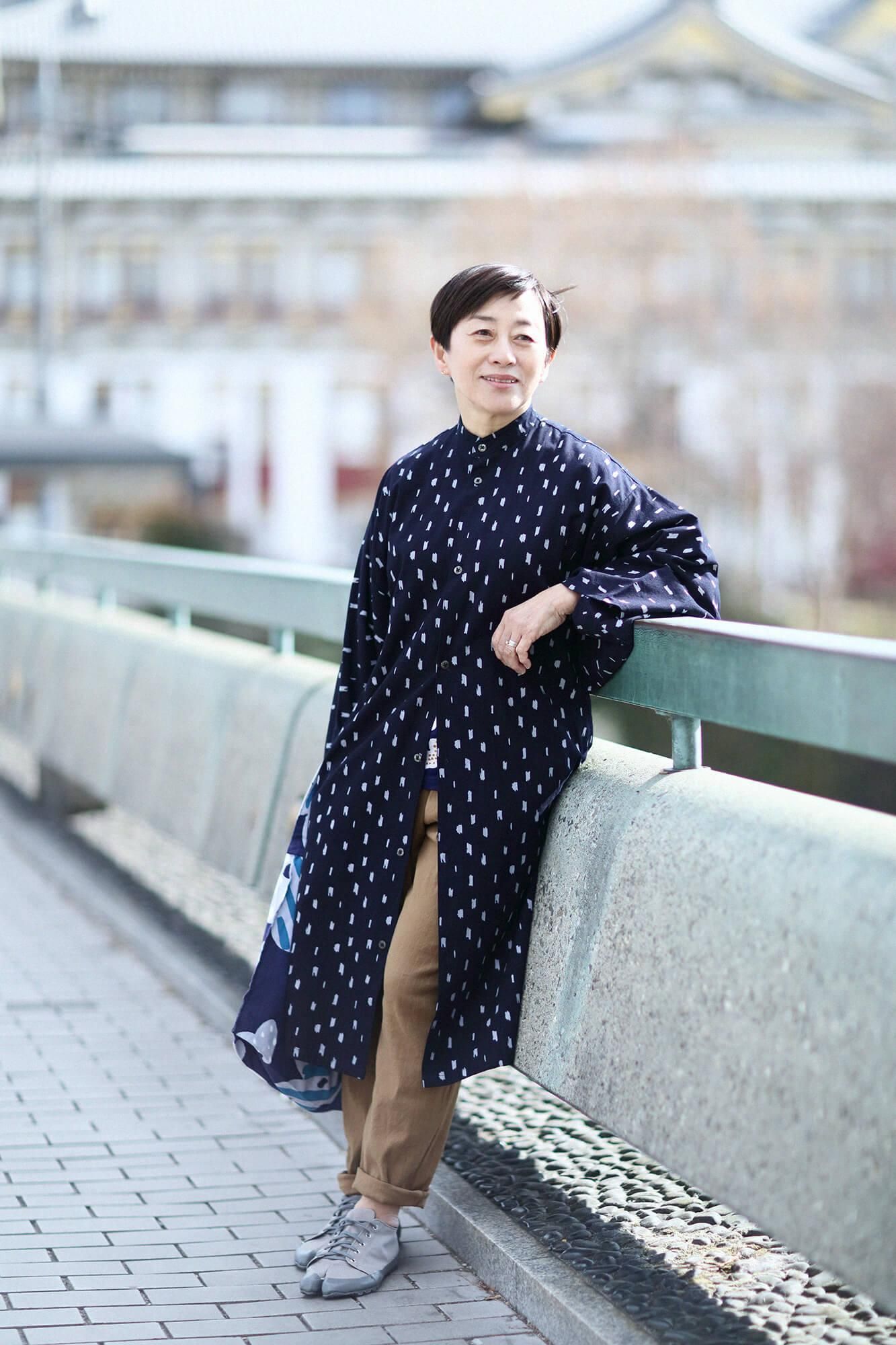 分趾足袋運動鞋/煤色×點線