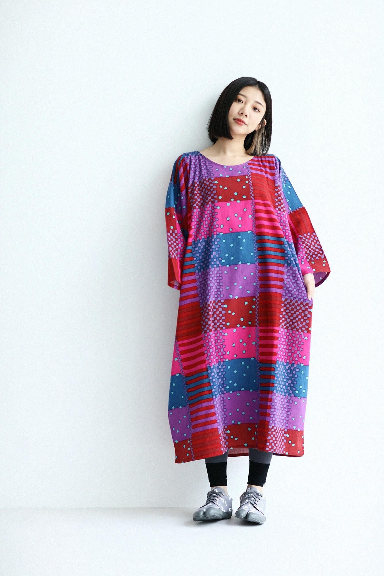 Split Toe Tabi Sneaker / SO-SU-U Kon Light Ink Grey