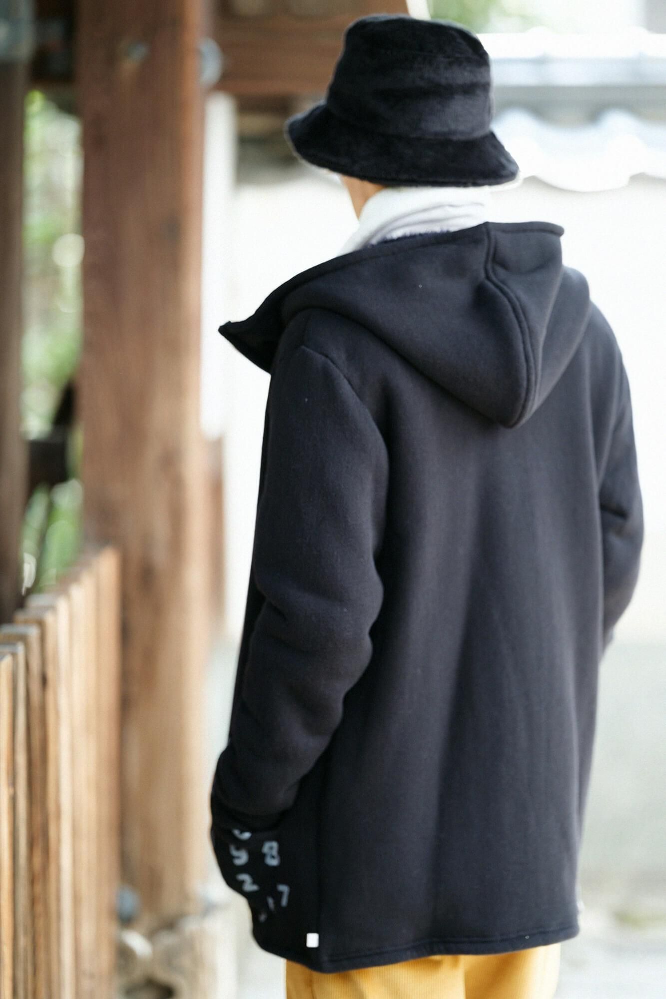 【官網限定】內仿毛針織 連帽外套/藍黑色