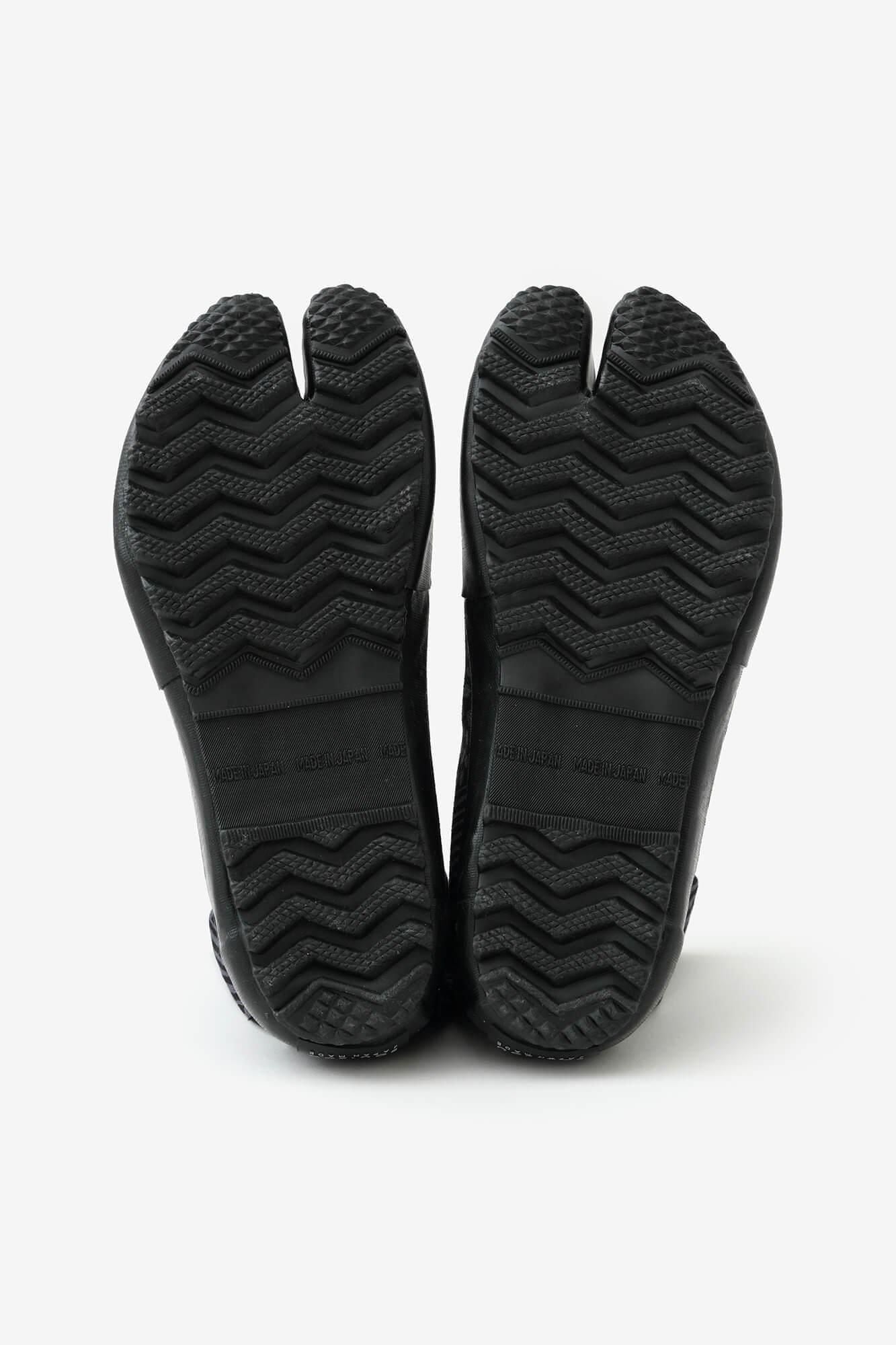 Split Toe Tabi Shoes / Red Fuji