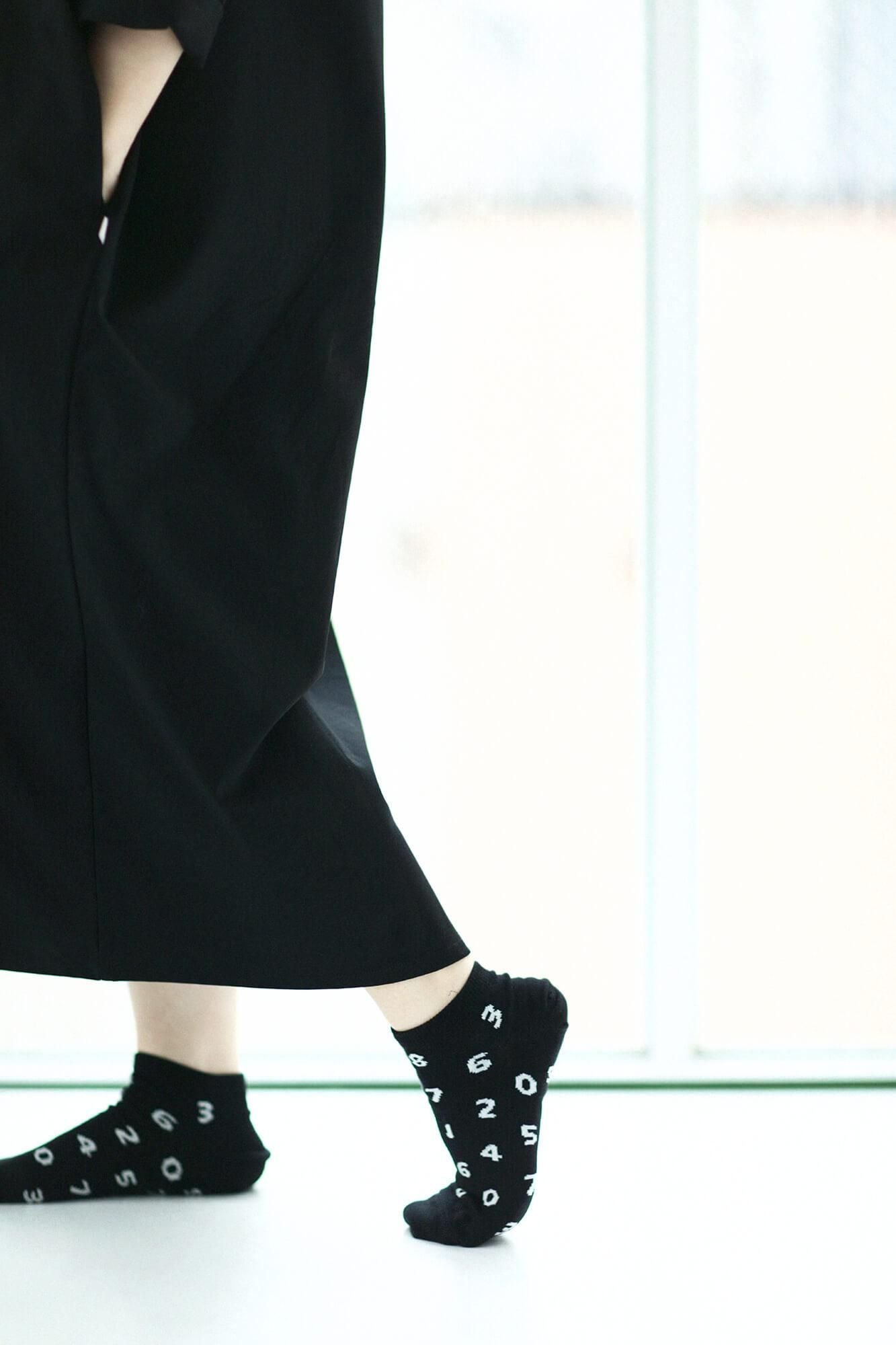 Round Toe Tabi Socks(Low-cut)/SO-SU-U Black×White