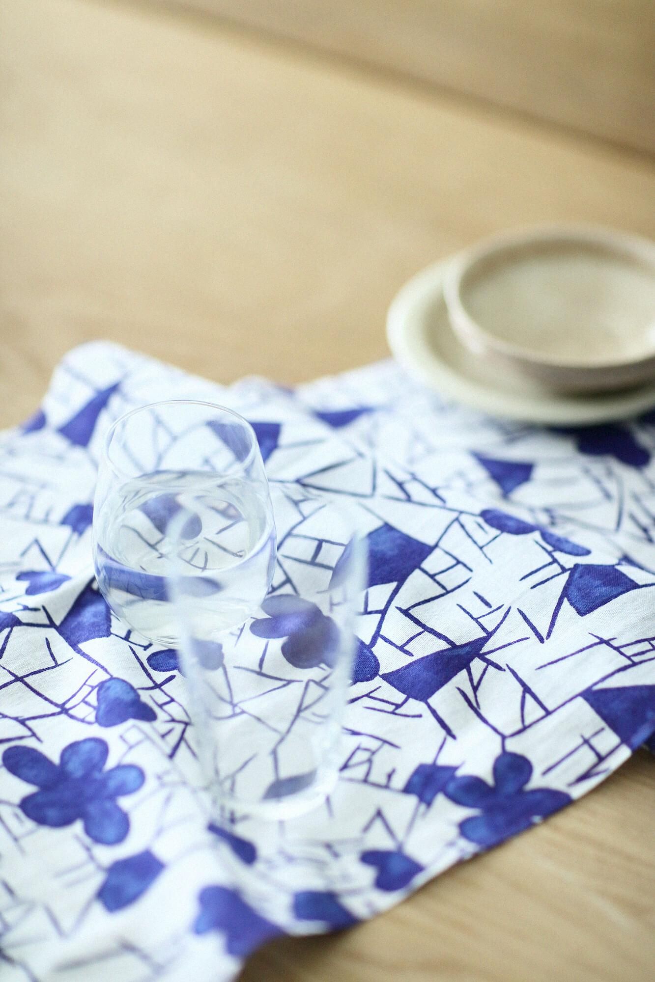 Isemomen Cotton Textile Handkerchief / Underglaze cobalt blue, Plum Blossoms and Cracked-ice - recreation