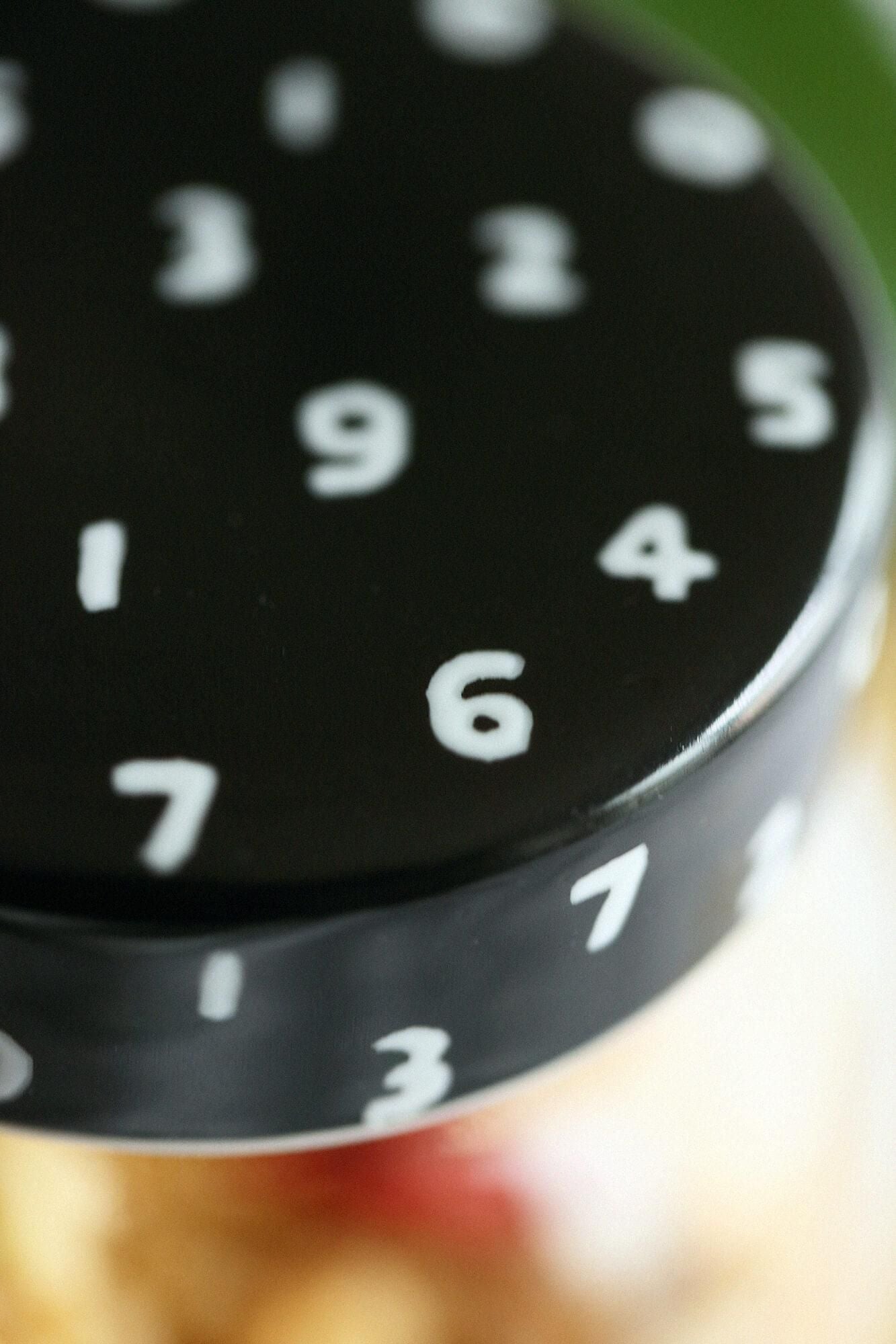 九谷焼文様蓋物(くたにやきもんようふたもの) 丸瓶(まるびん)/SO-SU-U 濡羽色(ぬればいろ)