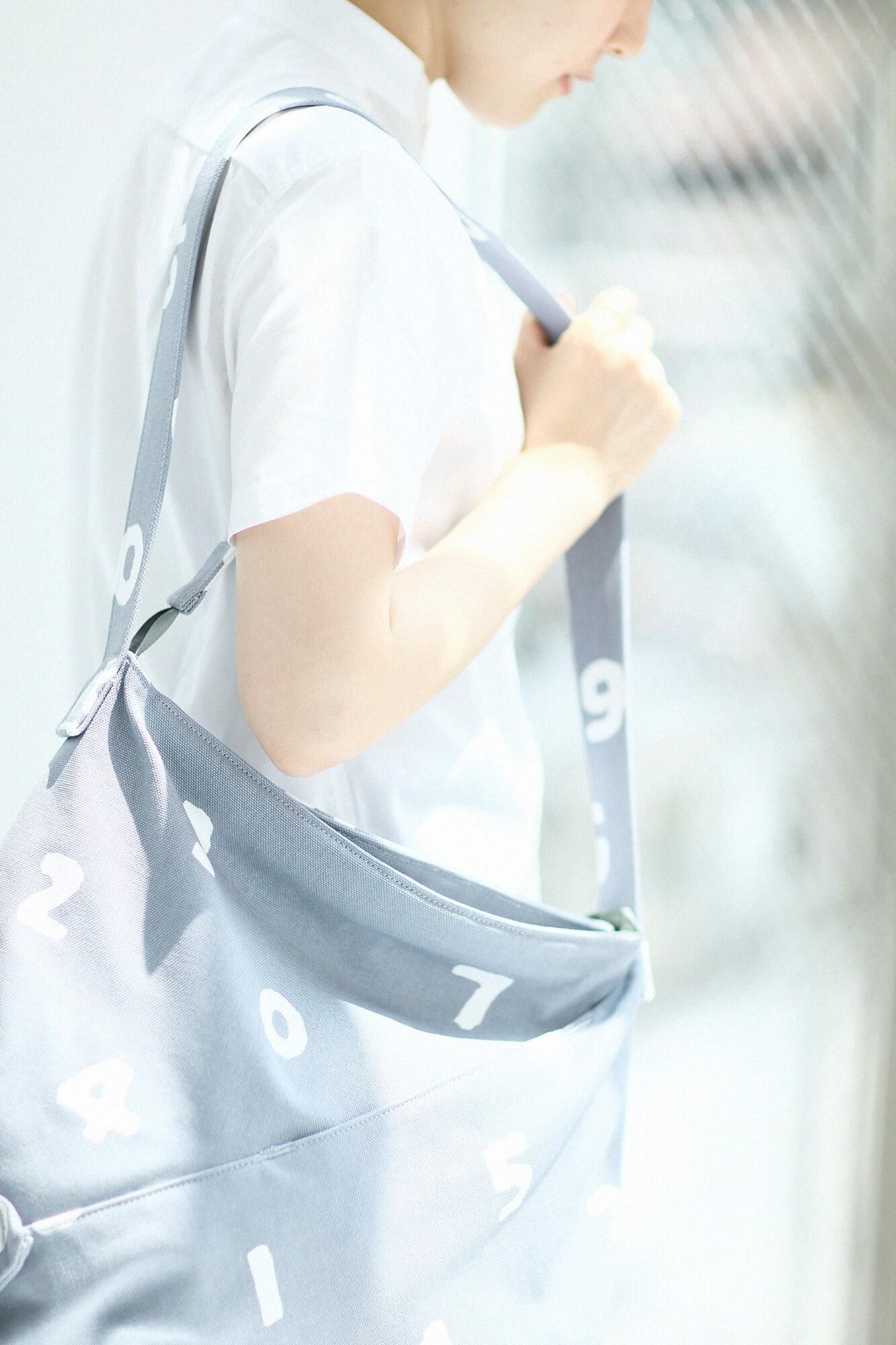 帆布 穏(はんぷ おだやか)/SO-SU-U 薄墨色(うすずみいろ)