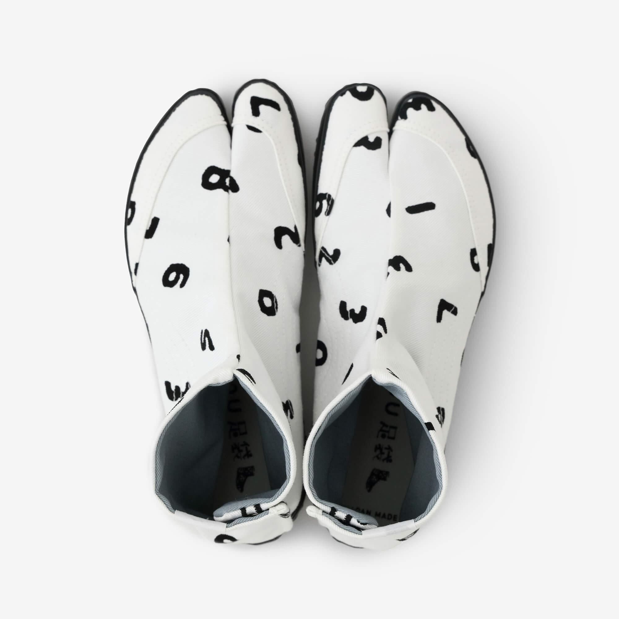 Festival Split Toe Tabi Shoes / SO-SU-U Tsume White