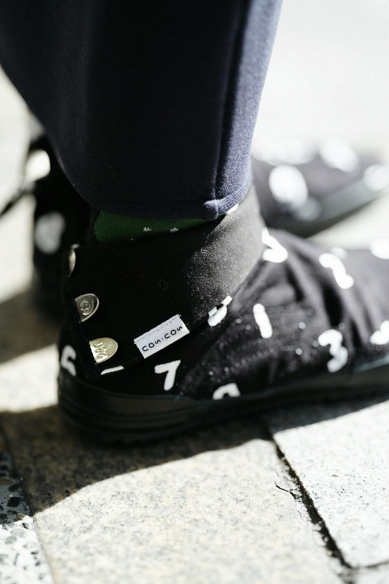 Festival Split Toe Tabi Shoes / SO-SU-U Tsume Black