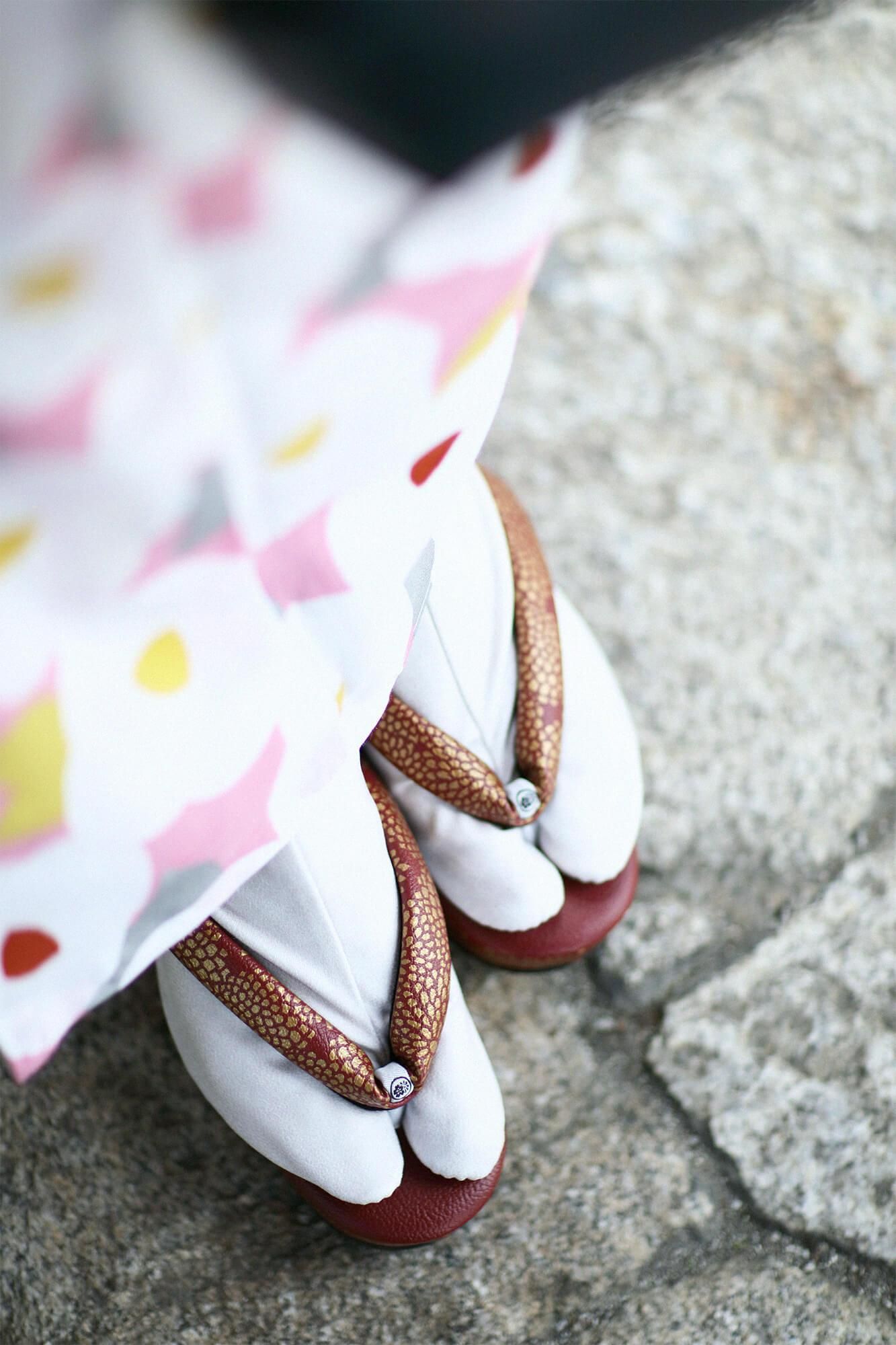 니시 진 조리 /국화 빨강색