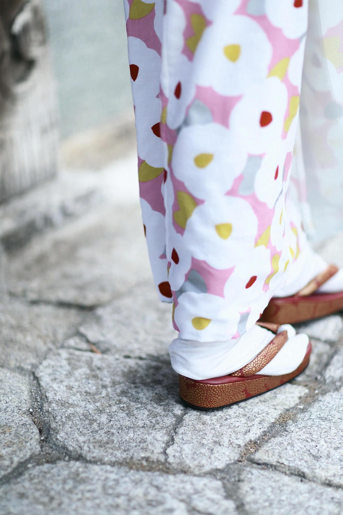 니시 진 조리 /국화 빨강색