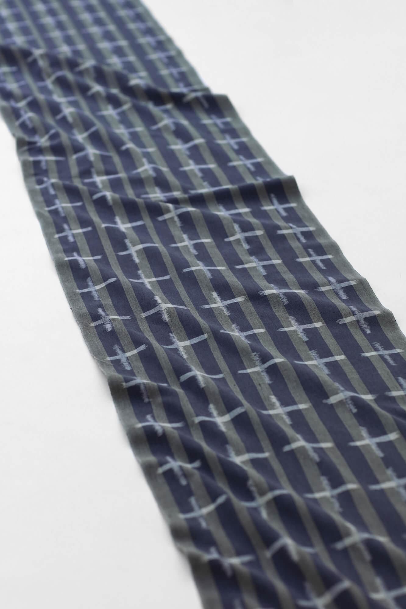 Textile sold in cuts (Kurume Kasuri) / Bamboo Dragonfly Ecru<50cm>