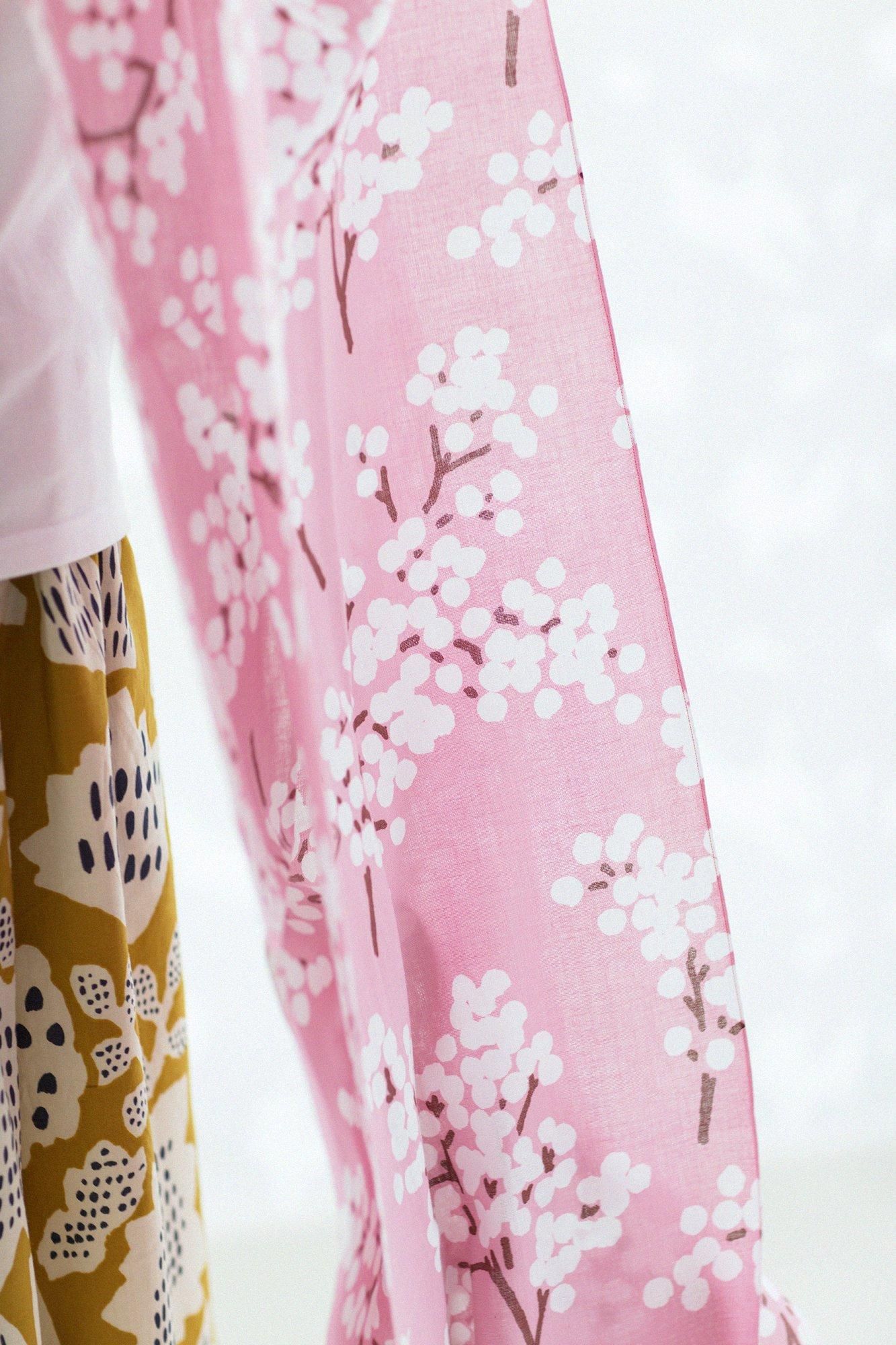 Isemomen Cotton Scarf / Nandina Pink 2