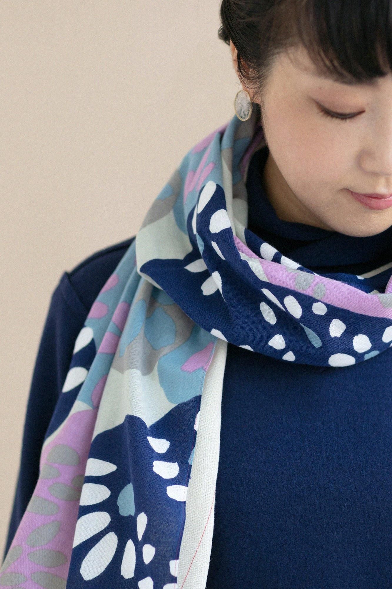 Isemomen Cotton Scarf / Little Flowers small Wisteria Color 2