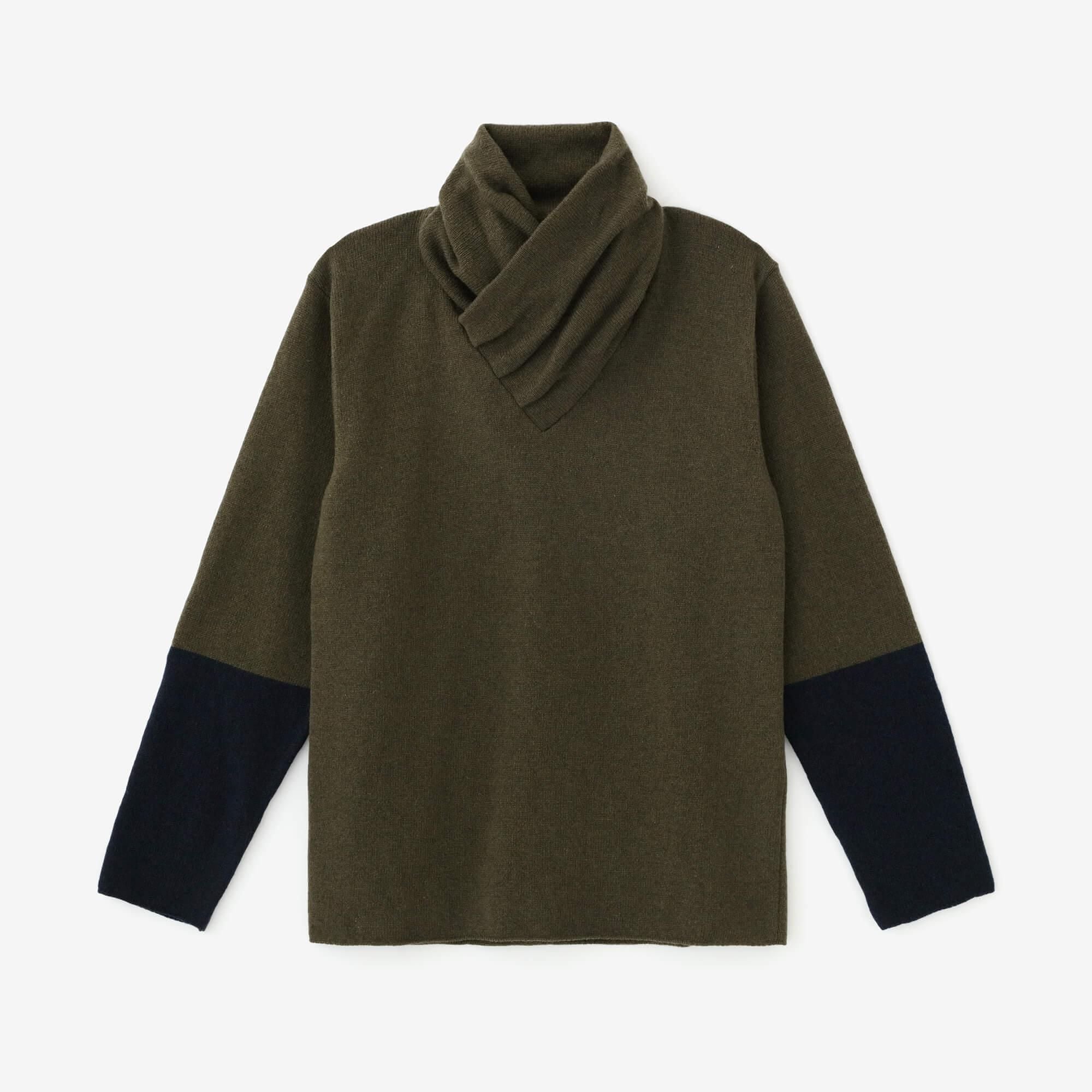 【net limited】Washable Wool Knit Turtle Neck Shirt Bi-color Sleeve / Olive Green x Dark Navy