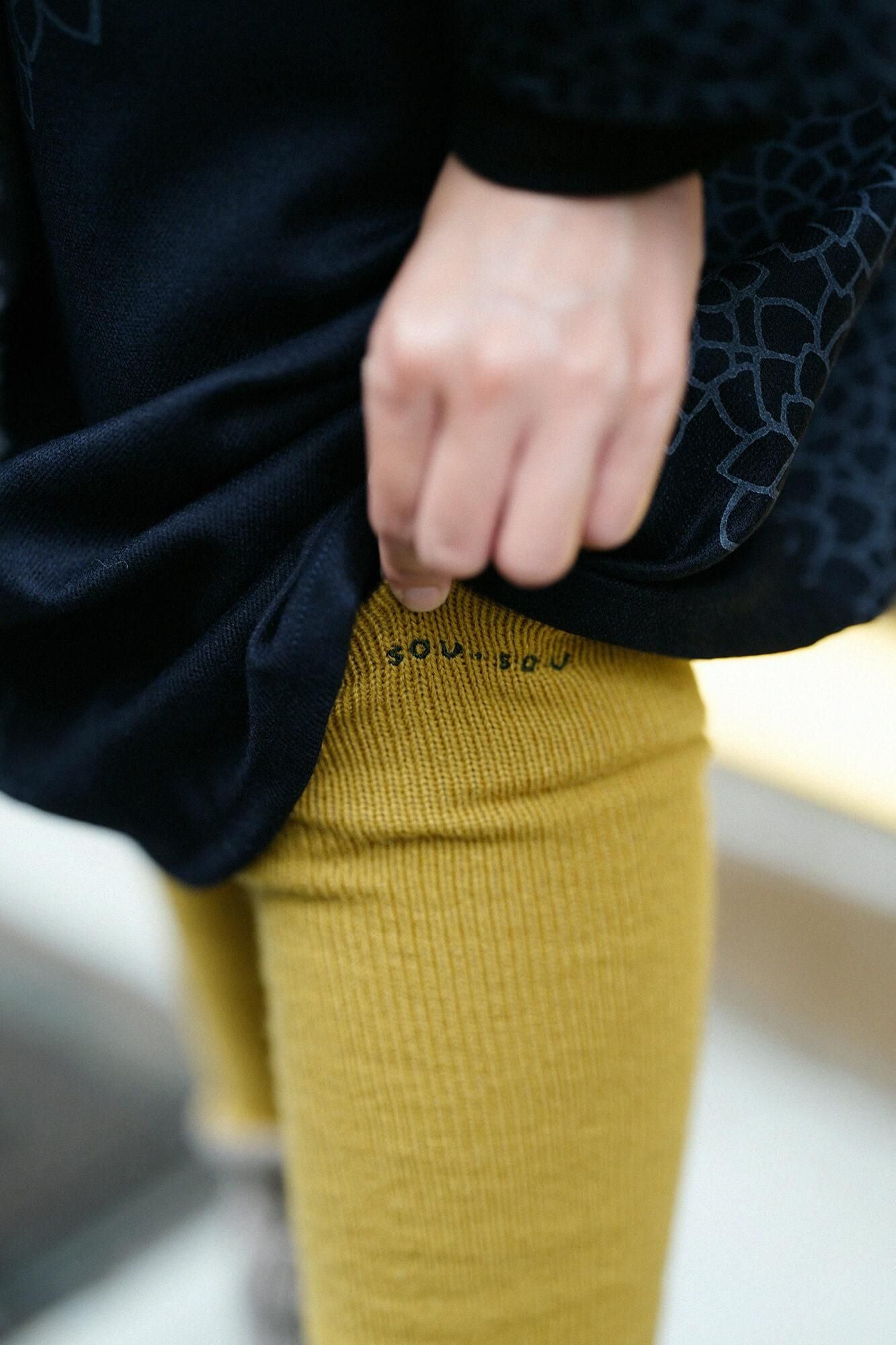 Knit Leg Warmer / Ocher 2