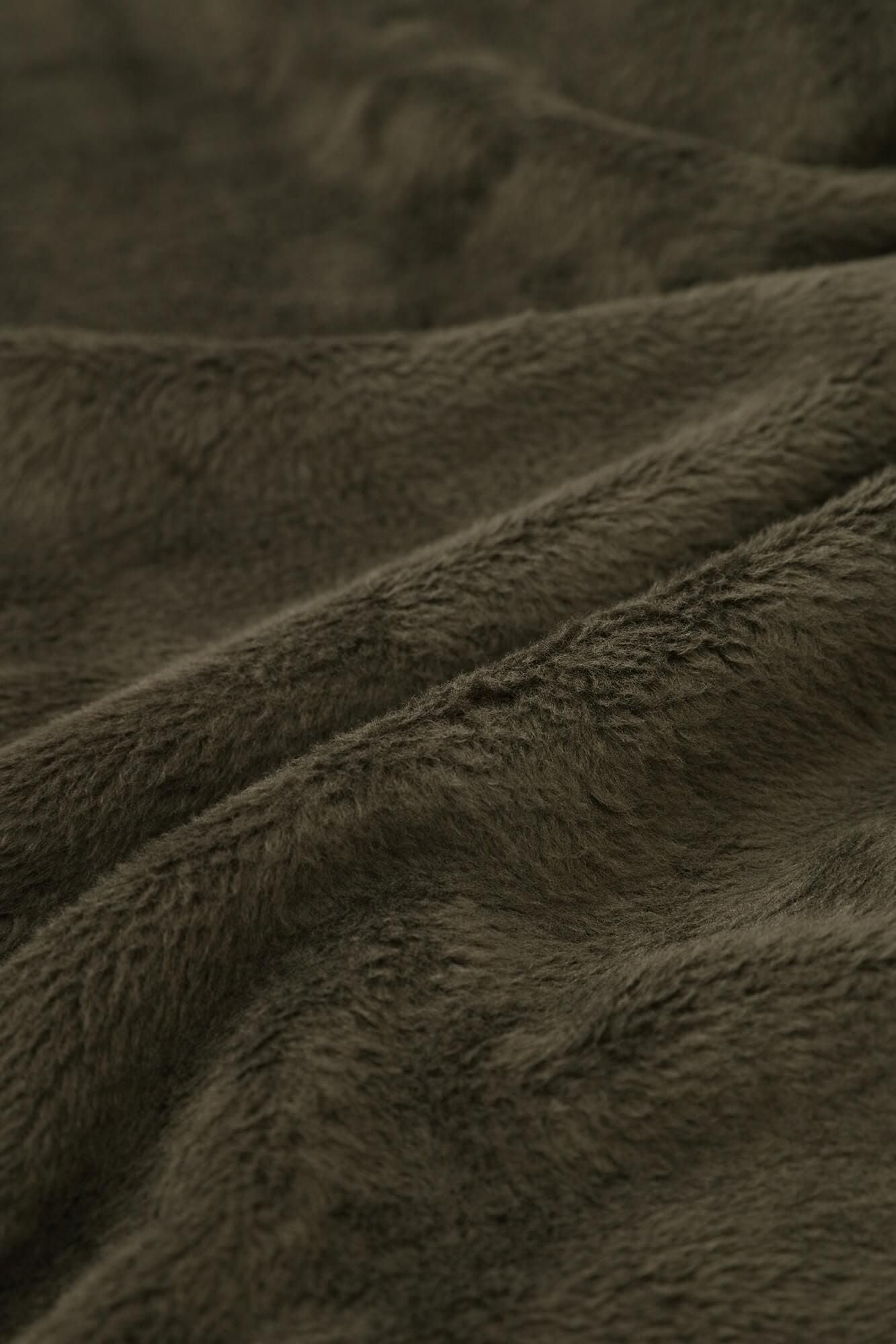 【net limited】Knit Boa Lining Ami Turtle Neck Shirt / Dark Brown