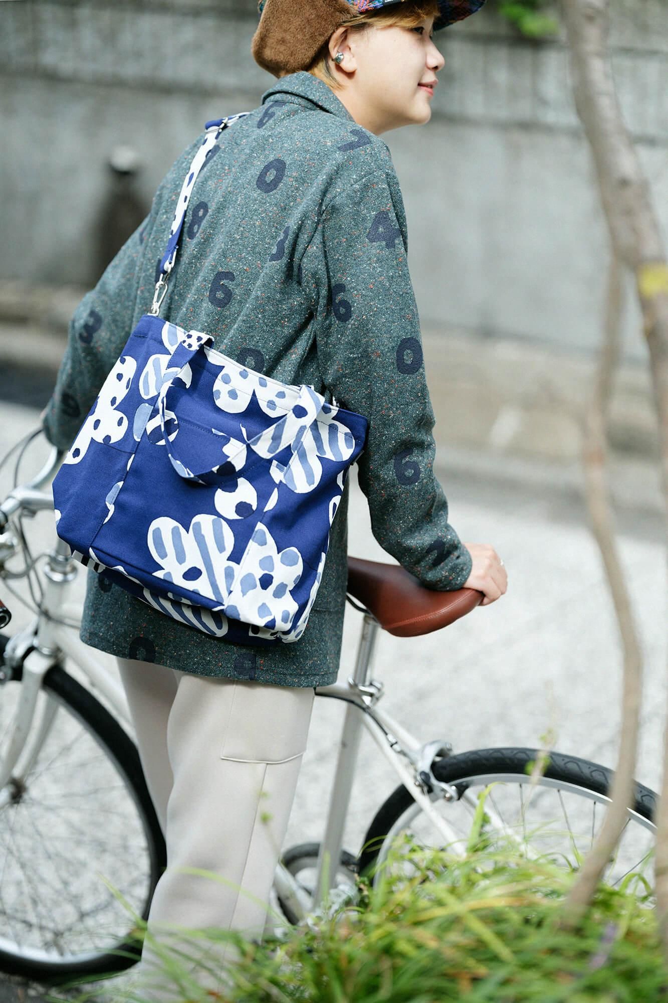 2WAY BIKE トート/はじける