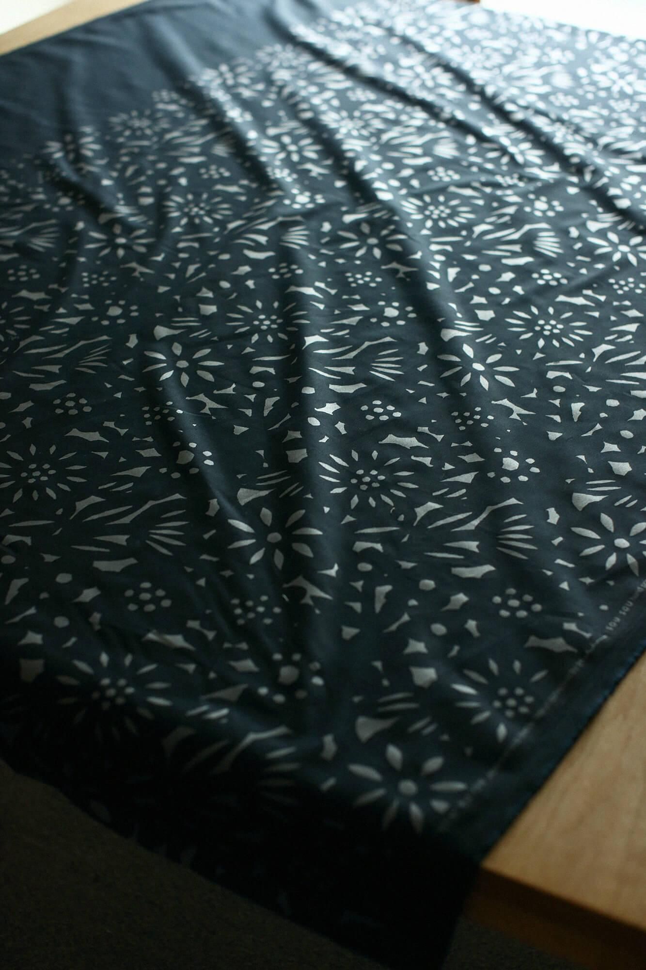 纺织品测量(SOU・SOU 拉伸缎面)/切割和边缘<50cm>