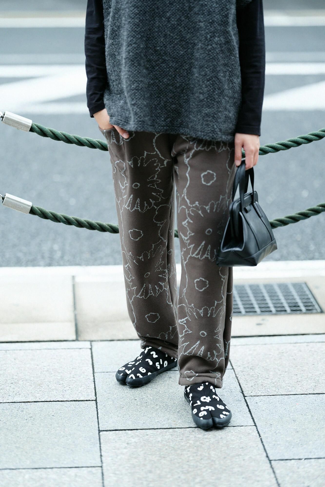 tabi에 붙어있는 Tabi 양말, boa/SO-SU-U콘 검은색