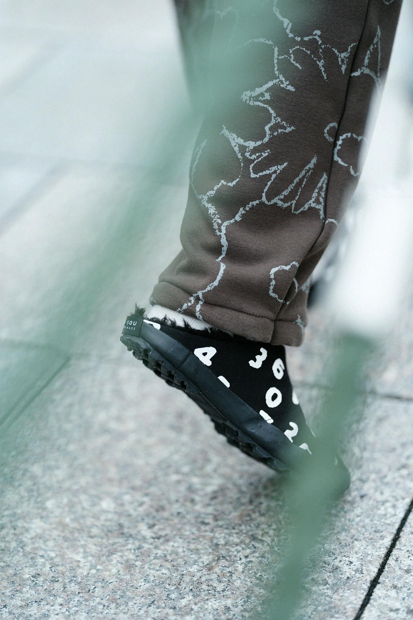 tabi에 붙어있는 Tabi 양말, boa/SO-SU-U콘 검은색