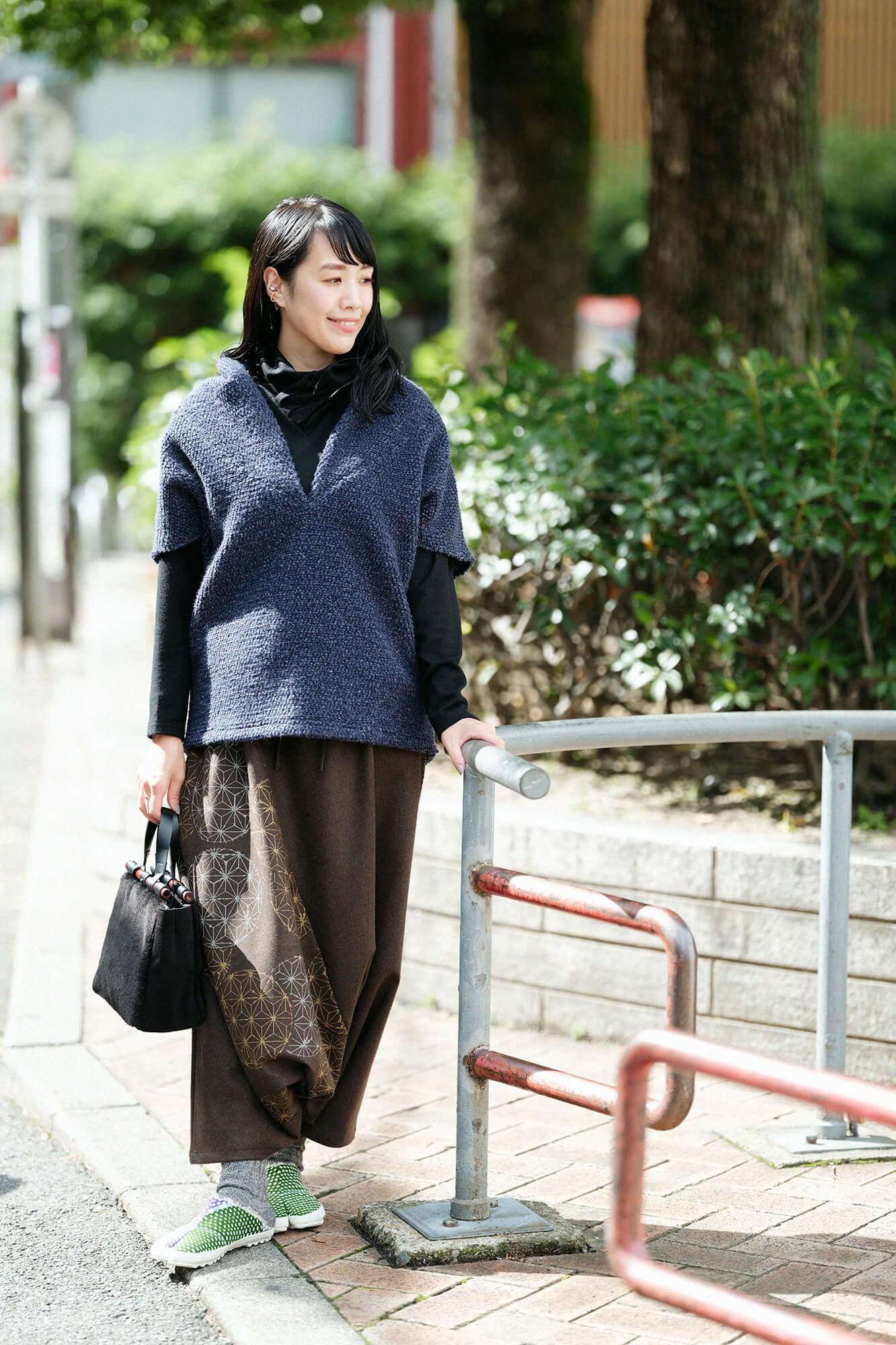 Split Toe Tabi Slip-on Boa/Lines and Dots Riverside