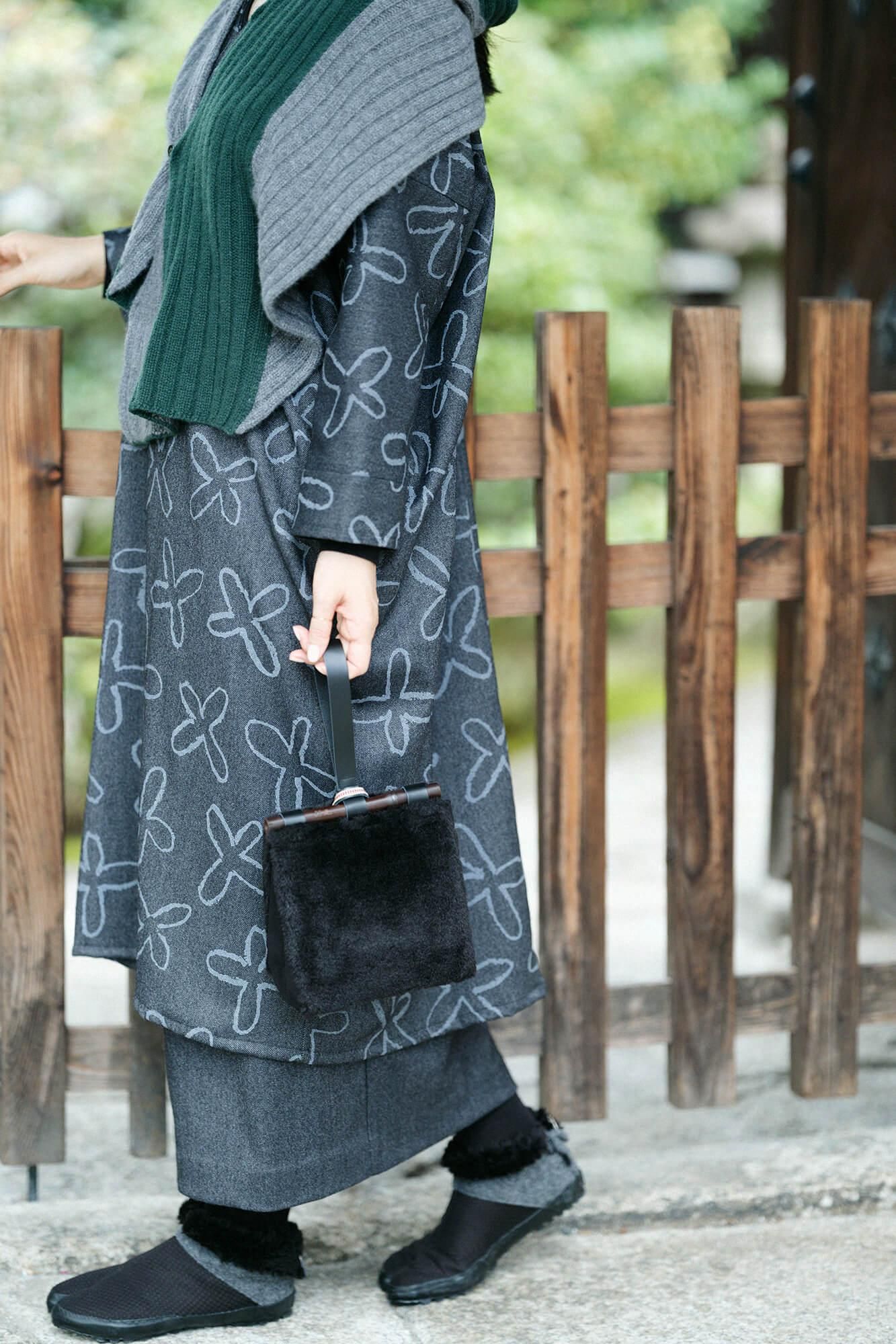 粘贴大师服装地下室塔比,蟒蛇/深灰X sashiko,湿羽毛颜色(不锈钢)