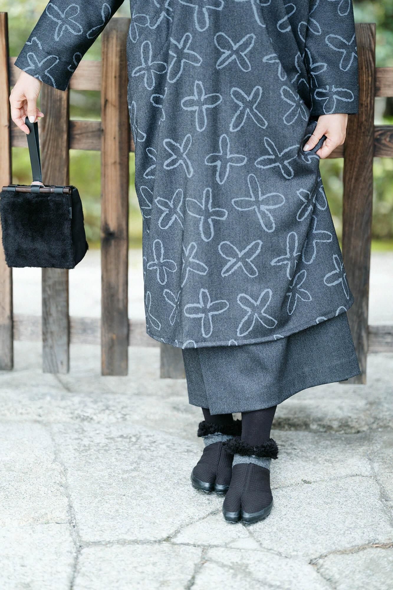 粘贴大师服装地下室塔比,蟒蛇/深灰X sashiko,湿羽毛颜色(不锈钢)