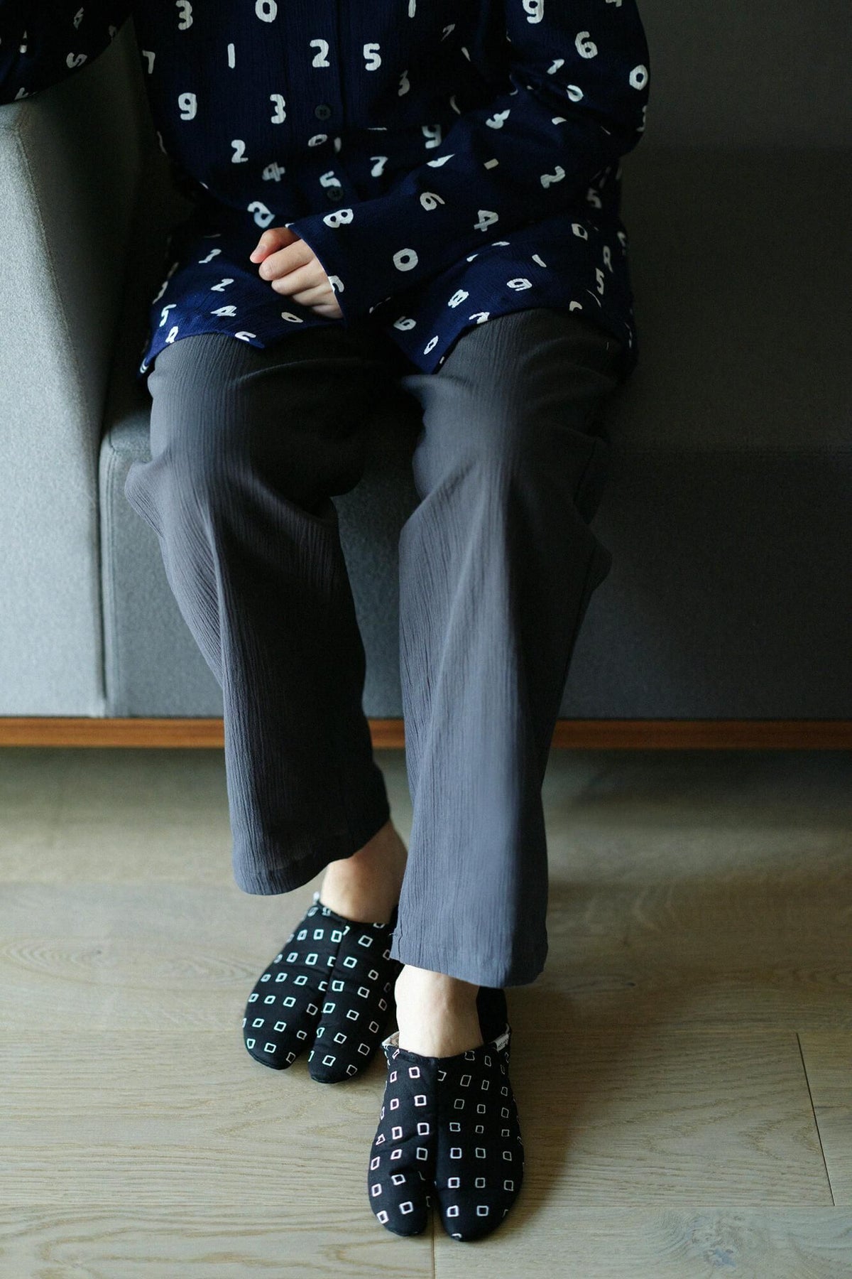 타카시마치지미 20/20 여자 둥근 목 텍스타일파자마/SO-SU-U 진한 파란색 (Noukon) x짙은 회색