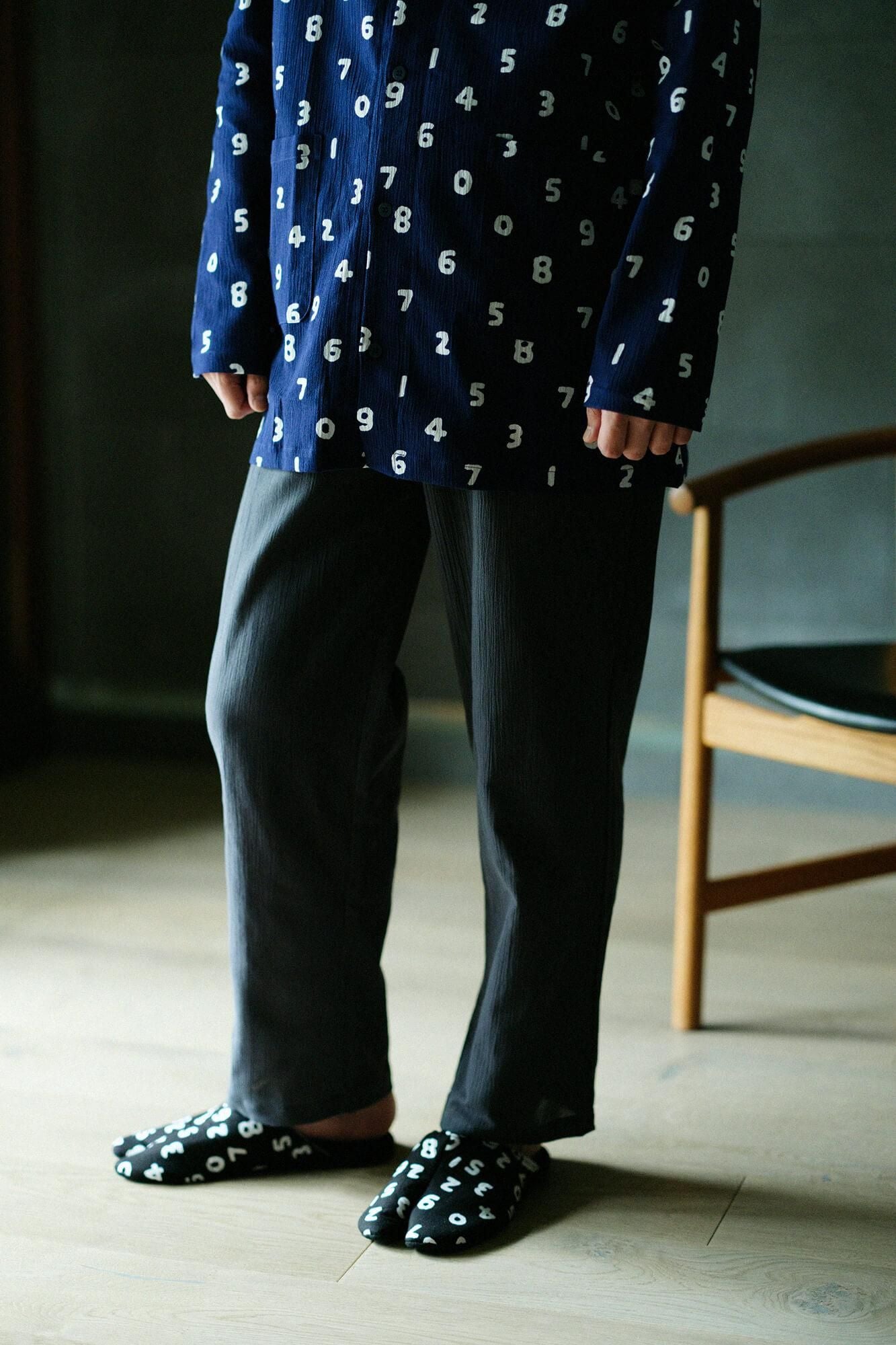 Takashima Chiku 20/20 Pajamas textile en V / So-Su-U Bleu foncé (Noukon) x Deep Lead (Koinatamari)