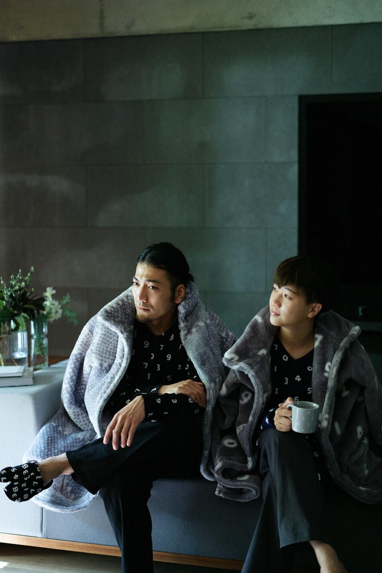 Takashima Chiku 20/20 Pajamas textile en V / So-Su-U Bleu foncé (Noukon) x Deep Lead (Koinatamari)