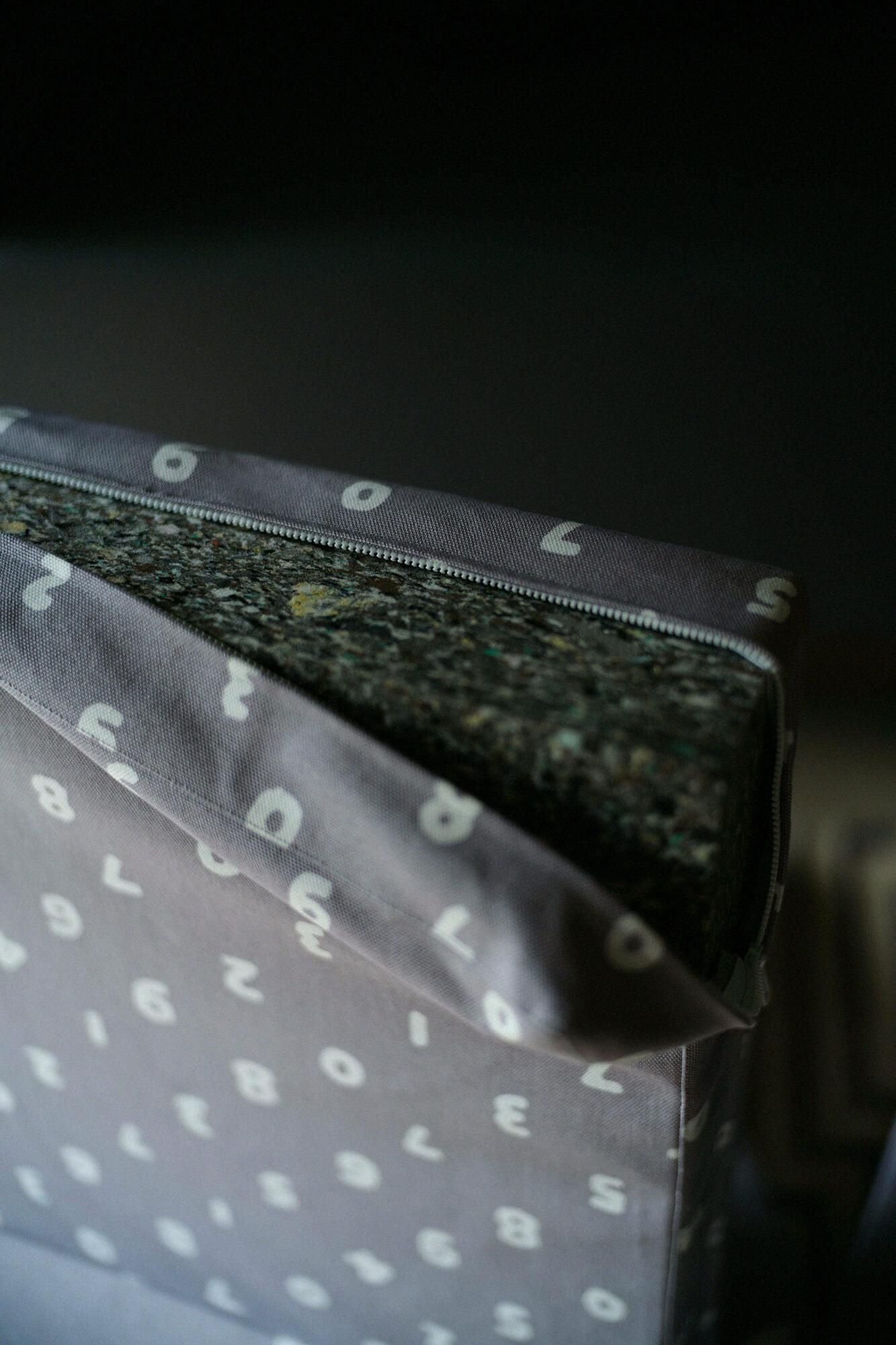 箱座布団/SO-SU-U 薄墨色(うすずみいろ)【※お届けに約3週間】