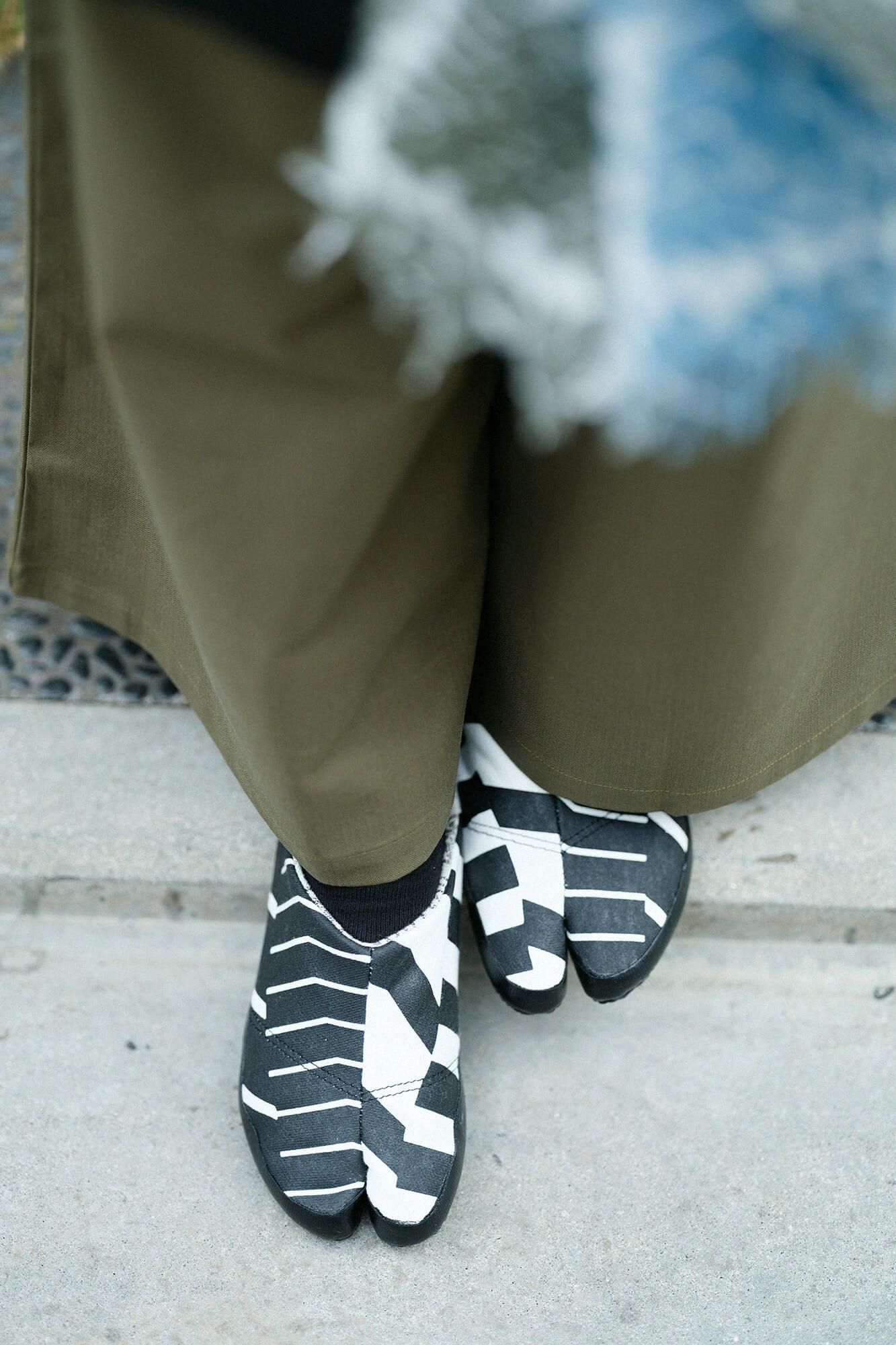 tabi袜子,粘在 /逐渐tsukumo x fuyuu(木材)