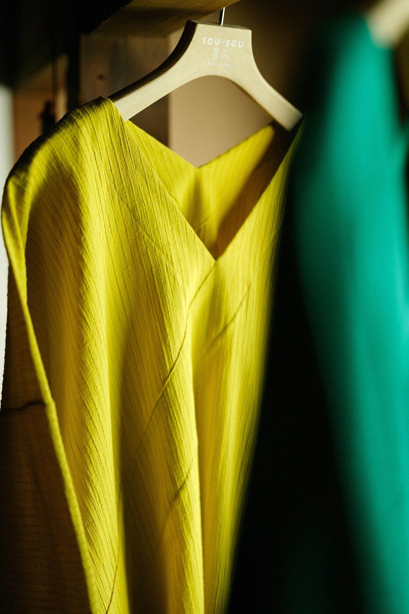 Chizimi Cotton 40/20 Akiha V-neck Rectangular Dress Three-quarter Sleeve / Canary Color