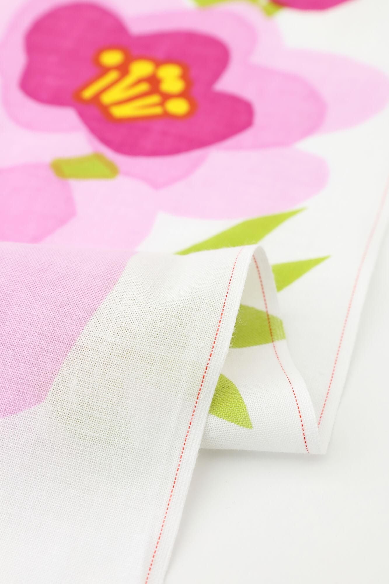 Isemomen Cotton Textile Handkerchief / First Peach Blossoms