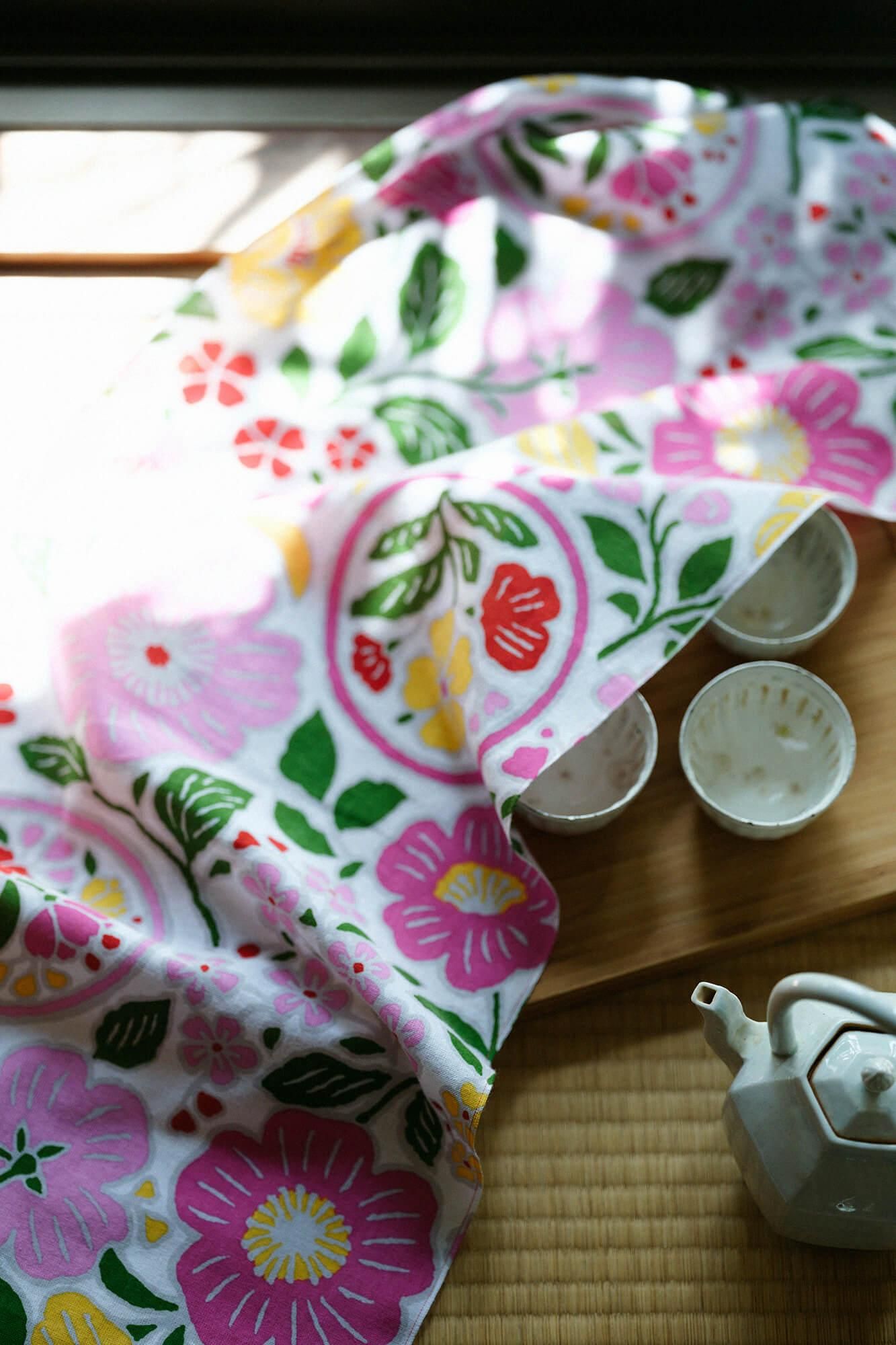ISE Cotton Textile Tenugui / Momoyama Cherry Blossoms