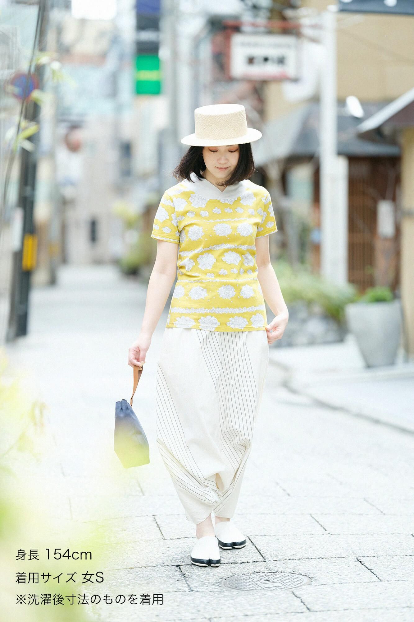 和服領短袖上衣/白三葉花