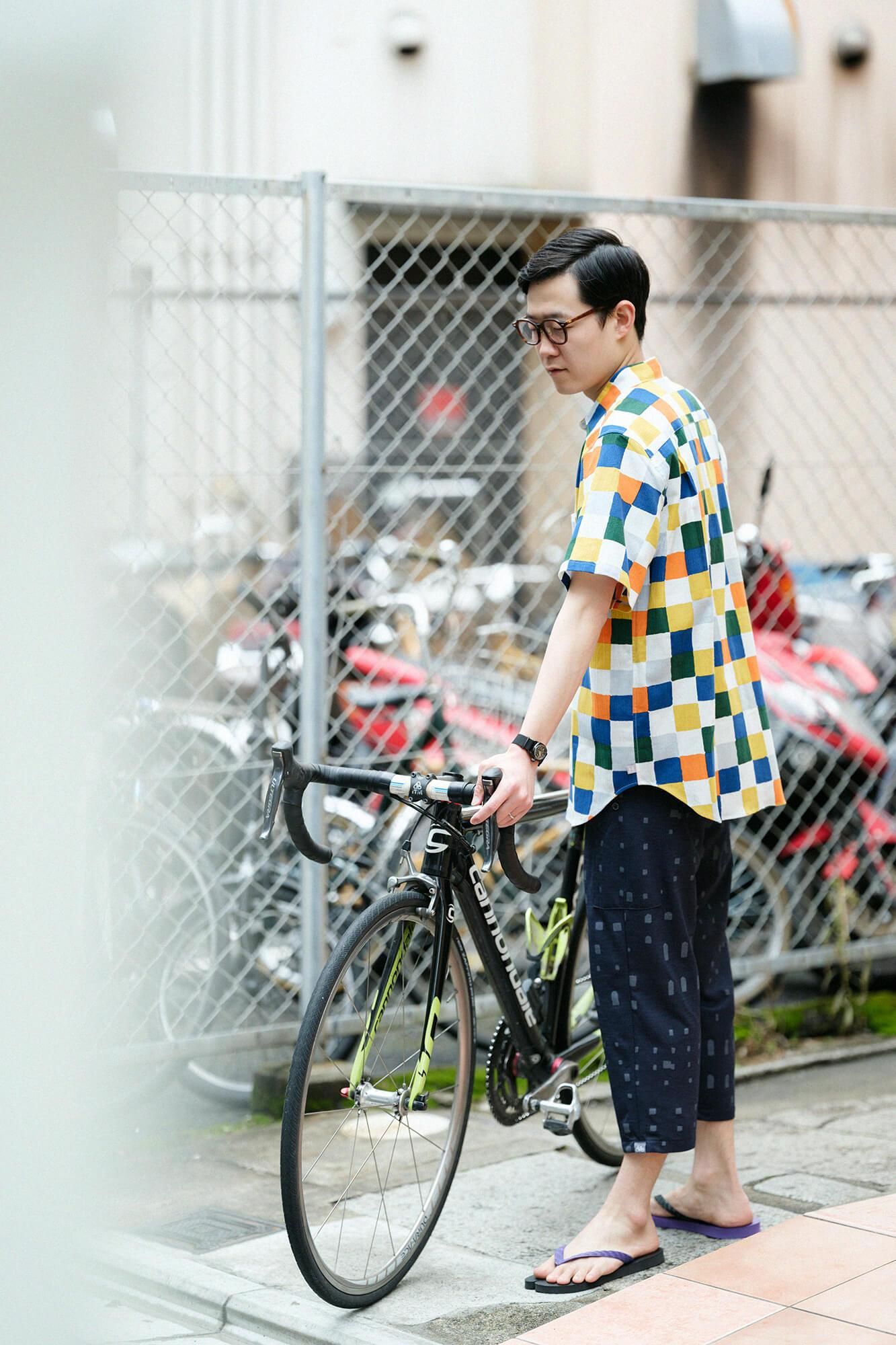 千日足袋/菖蒲色(しょうぶいろ)×濡羽色(ぬればいろ)