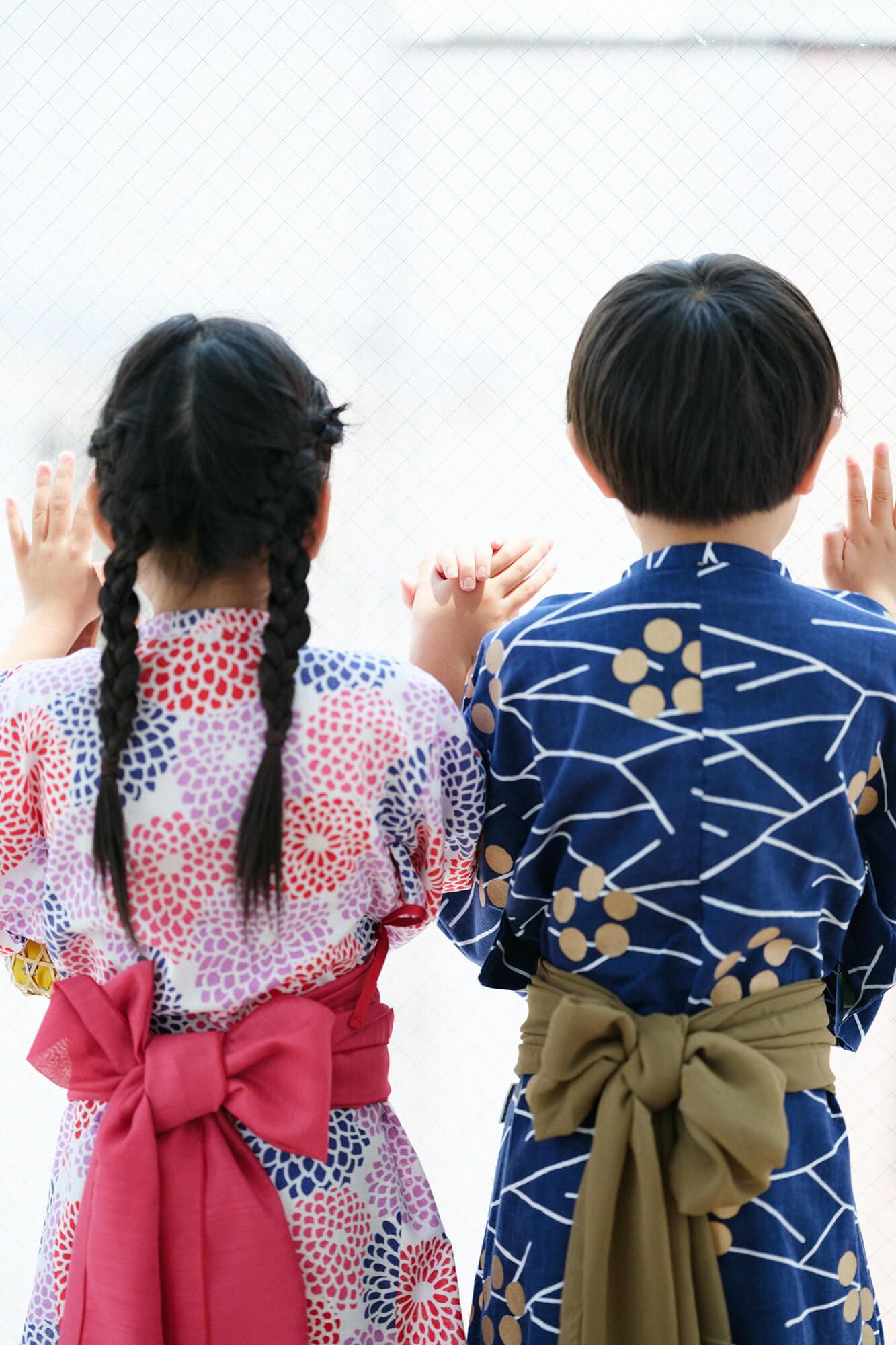 ● Isemomen Cotton Kids Yukata (with Belt) / Chrysanthemum White
