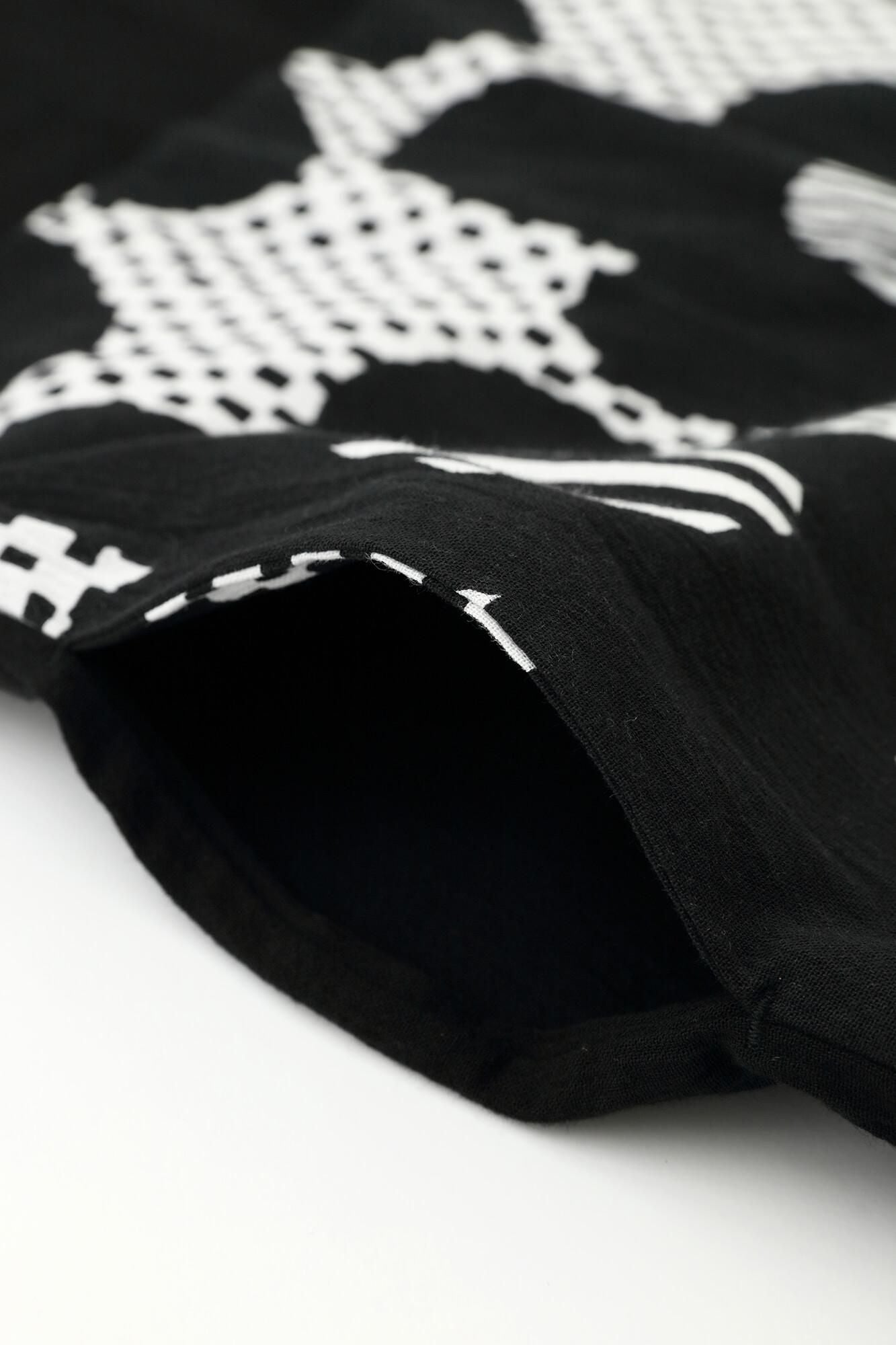 Chizimi Cotton 20/20 Rectangular Dress Bi-color Pattern on Hem / Black × Floral Pattern